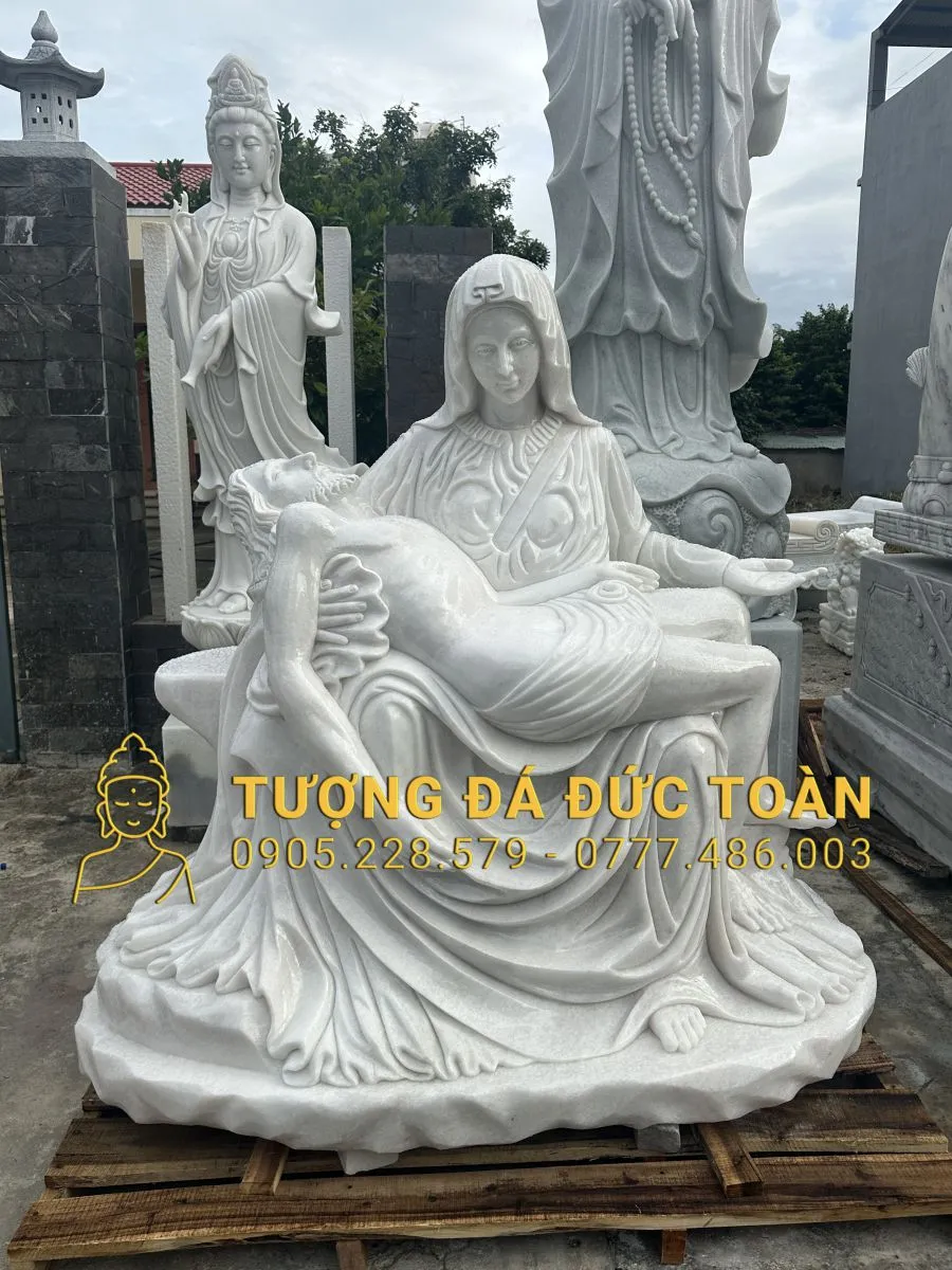 TƯỢNG ĐỨC MẸ SẦU BI ĐÁ TRẮNG CAO 1,5M DM_11 10 15 (2)