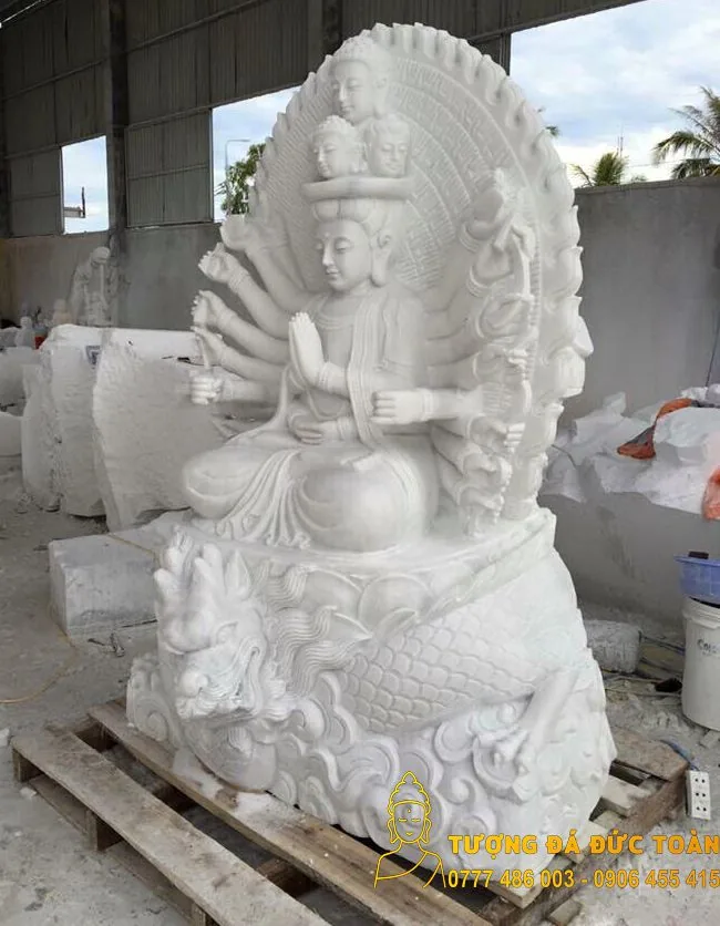 Tượng Đá Nghìn Mắt Nghìn Tay Cưỡi Rồng