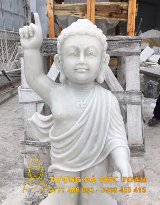 Tượng Phật Đản Sanh đá đẹp tự nhiên
