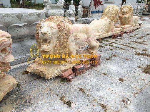 Bán tượng Sư Tử đá cẩm thạch vàng tự nhiên