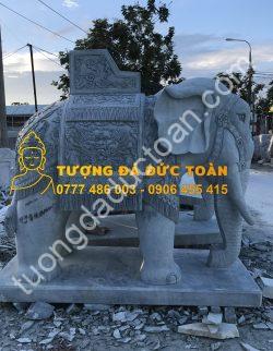 Tương Voi đá cẩm thạch trắng nguyên khối