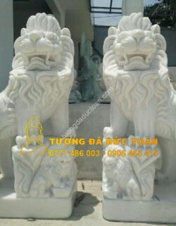 Mẫu tượng Sư Tử đá đẹp nguyên khối để cổng