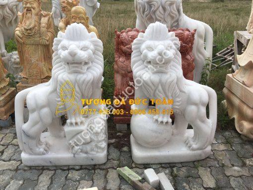 Chế tác tượng Sư Tử đá nguyên khối