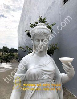 Tượng Cô Gái Bằng Đá Cẩm Thạch Nguyên Khối Đà Nẵng