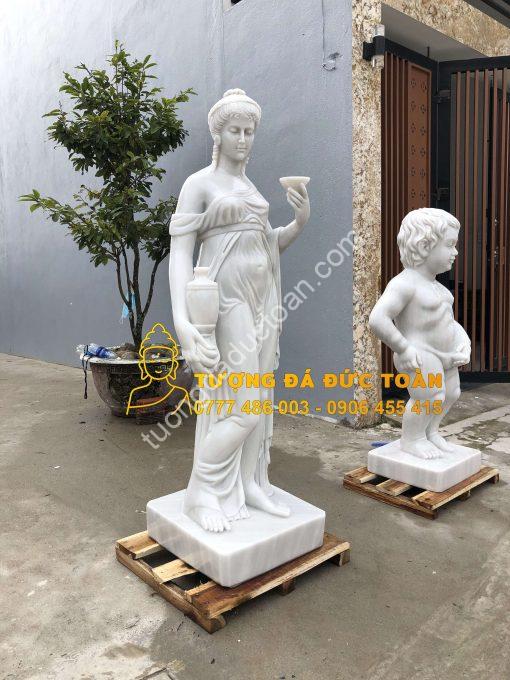 Tượng Cô Gái Bằng Đá Cẩm Thạch Nguyên Khối Đà Nẵng