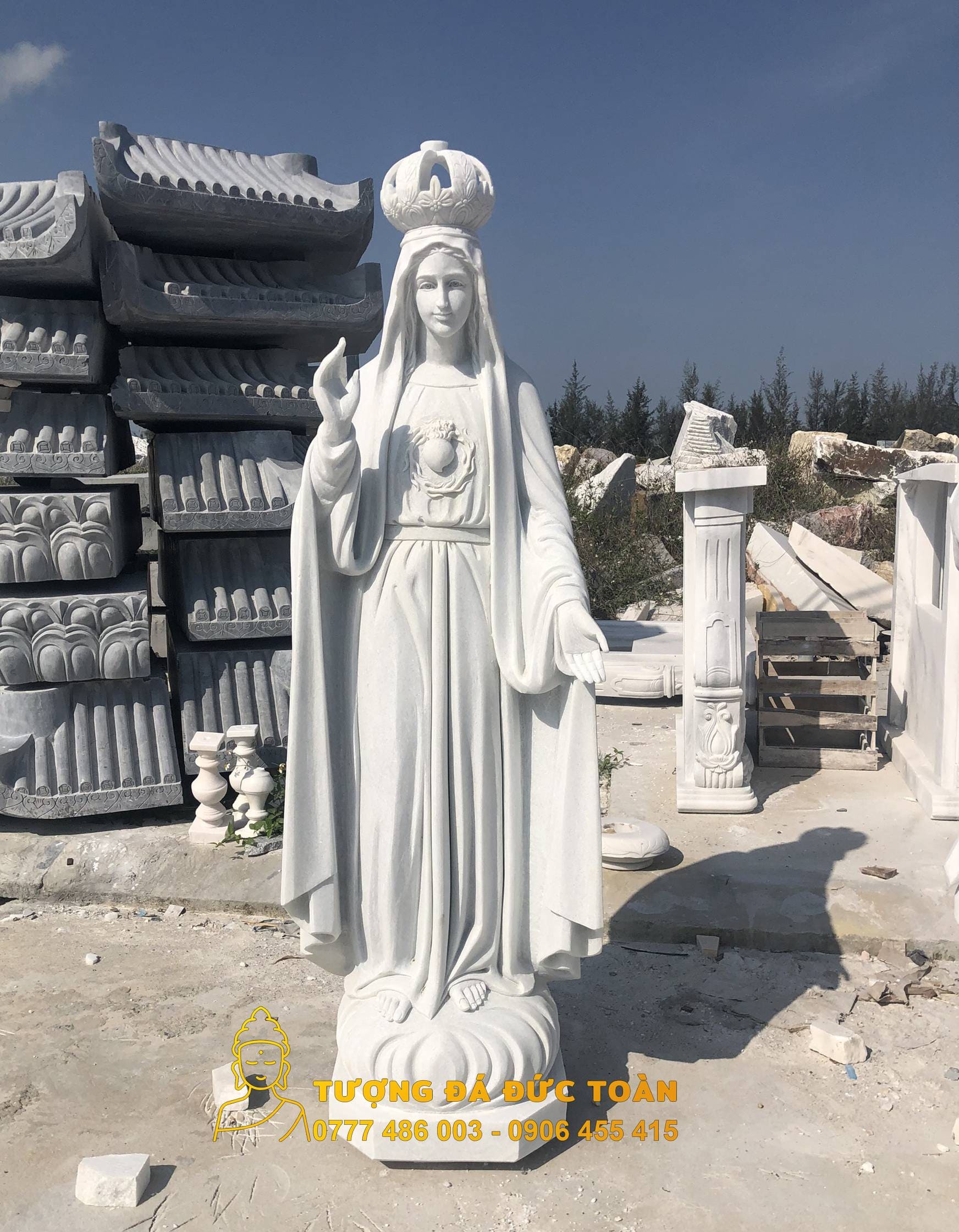 Tượng Đức Mẹ Maria đá tự nhiên 