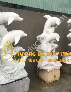 Tượng cá heo đá cẩm thạch trắng nguyên khối tự nhiên