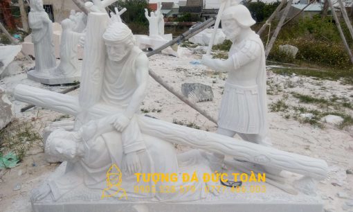 TƯỢNG 14 CHẶNG ĐÀN THÁNH GIÁ ĐÁ CẨM THẠCH TRẮNG TỰ NHIÊN