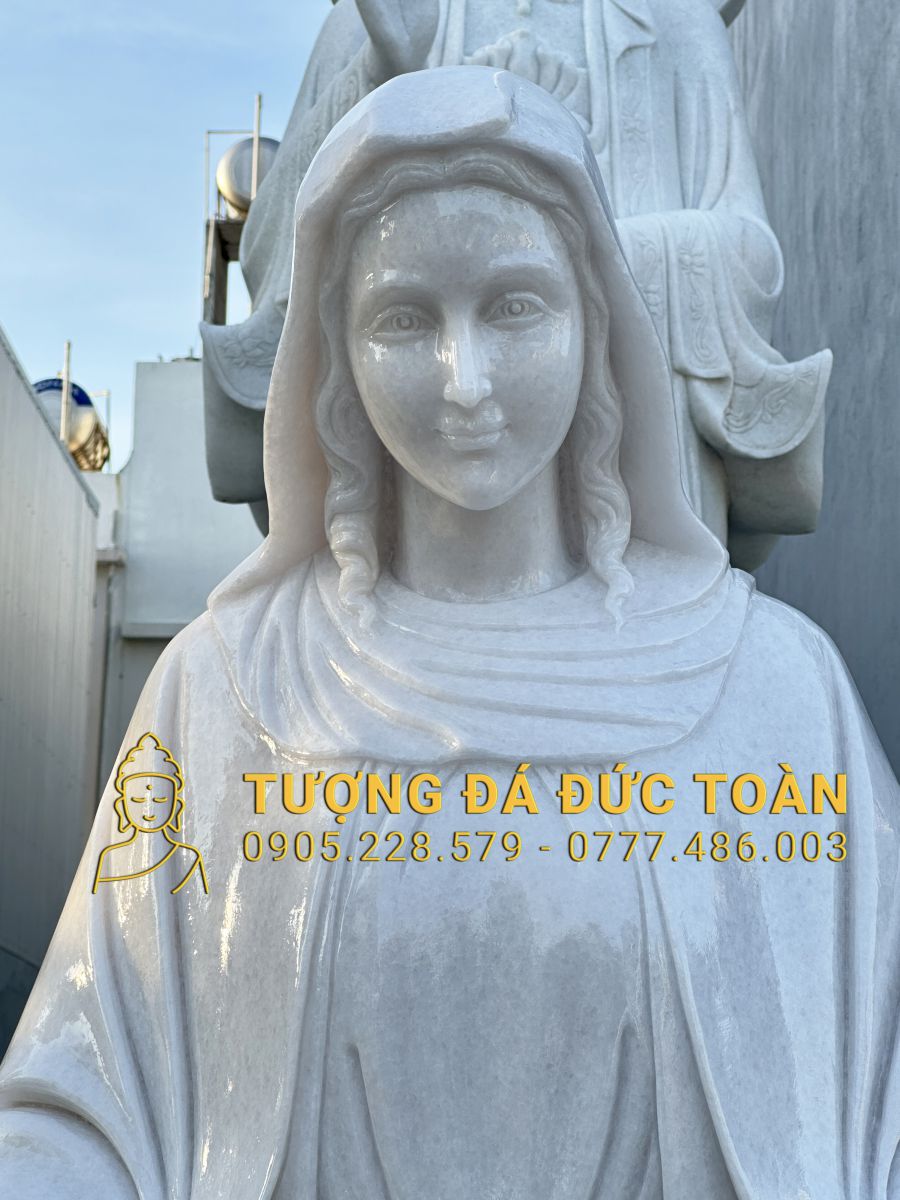 TƯỢNG MẸ BAN ƠN CAO 2M ĐÁ TRẮNG NGUYÊN KHỐI DM_36 6 21 (6)