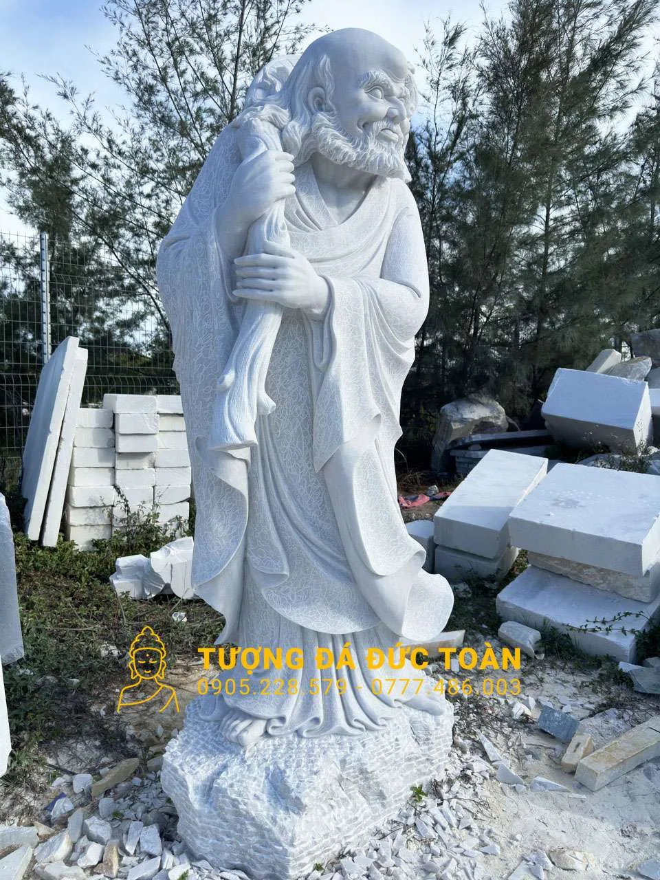 TƯỢNG ĐẠT MA SƯ TỔ ĐÁ CẨM THẠCH TRẮNG