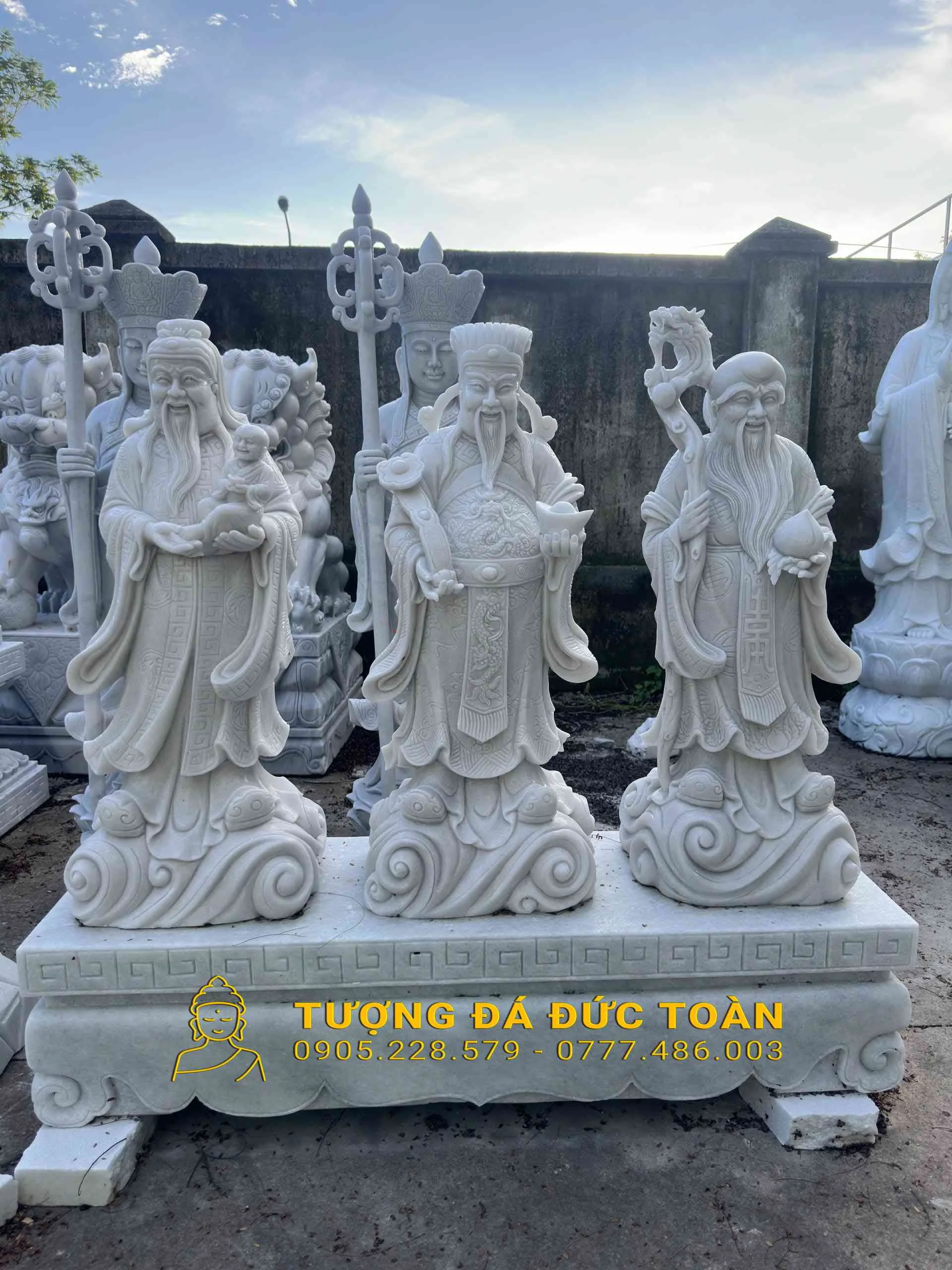 TƯỢNG PHÚC LỘC THỌ BẰNG ĐÁ CẨM THẠCH TRẮNG NGUYÊN KHỐI KÈM ĐẾ