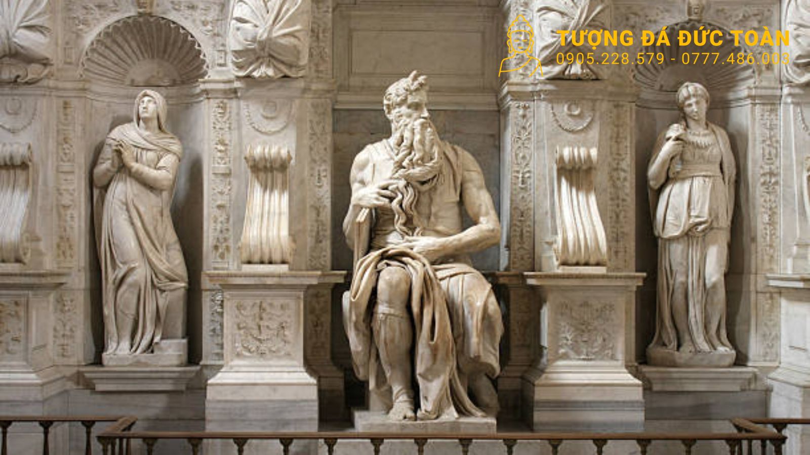 Moses của Michelangelo Buonarroti