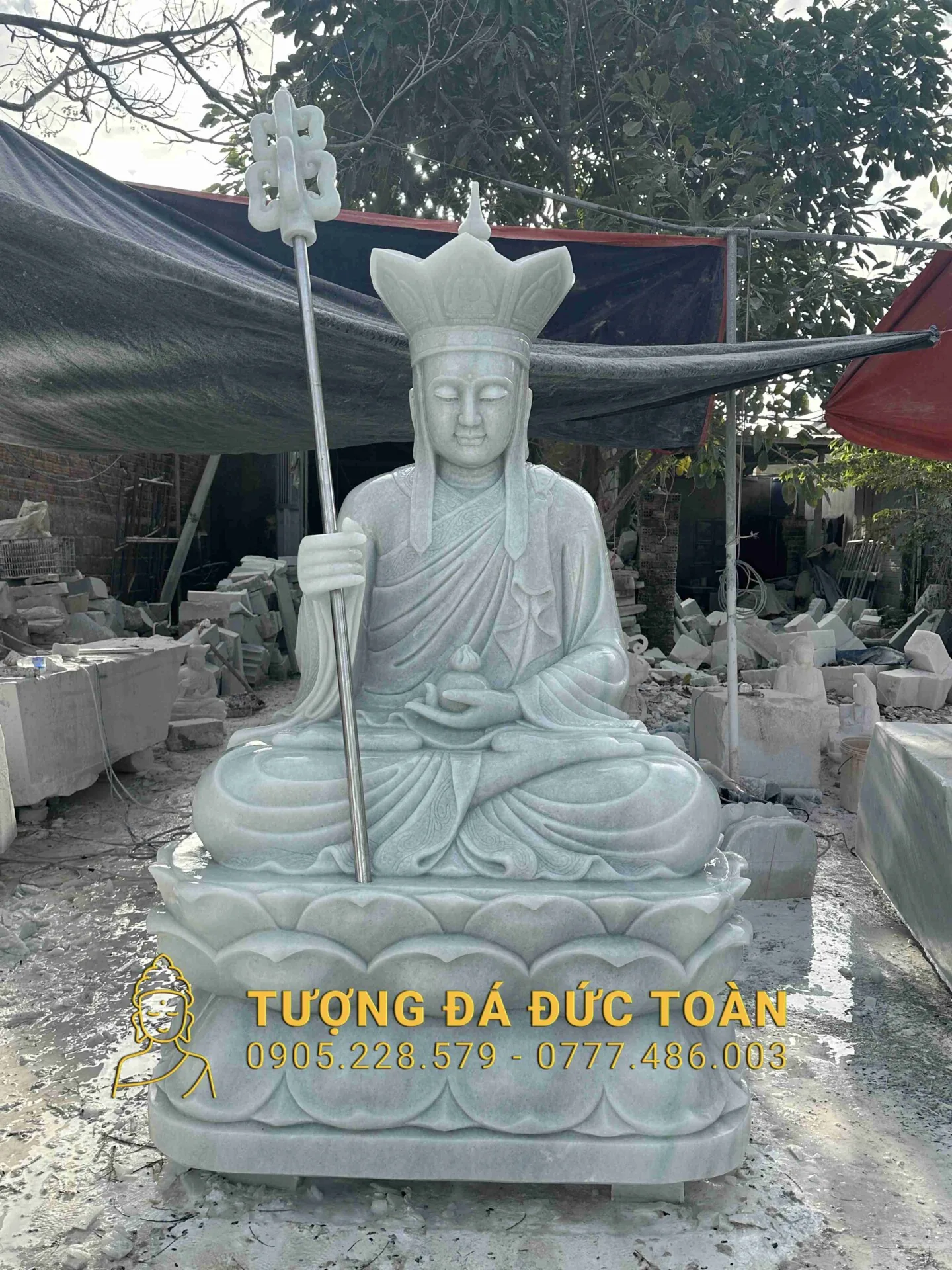 Tượng Địa Tạng Vương Bồ Tát Ngồi Đá Tự Nhiên – Uy Nghiêm, Cứu Độ Chúng Sinh & Trấn Trạch Phong Thủy