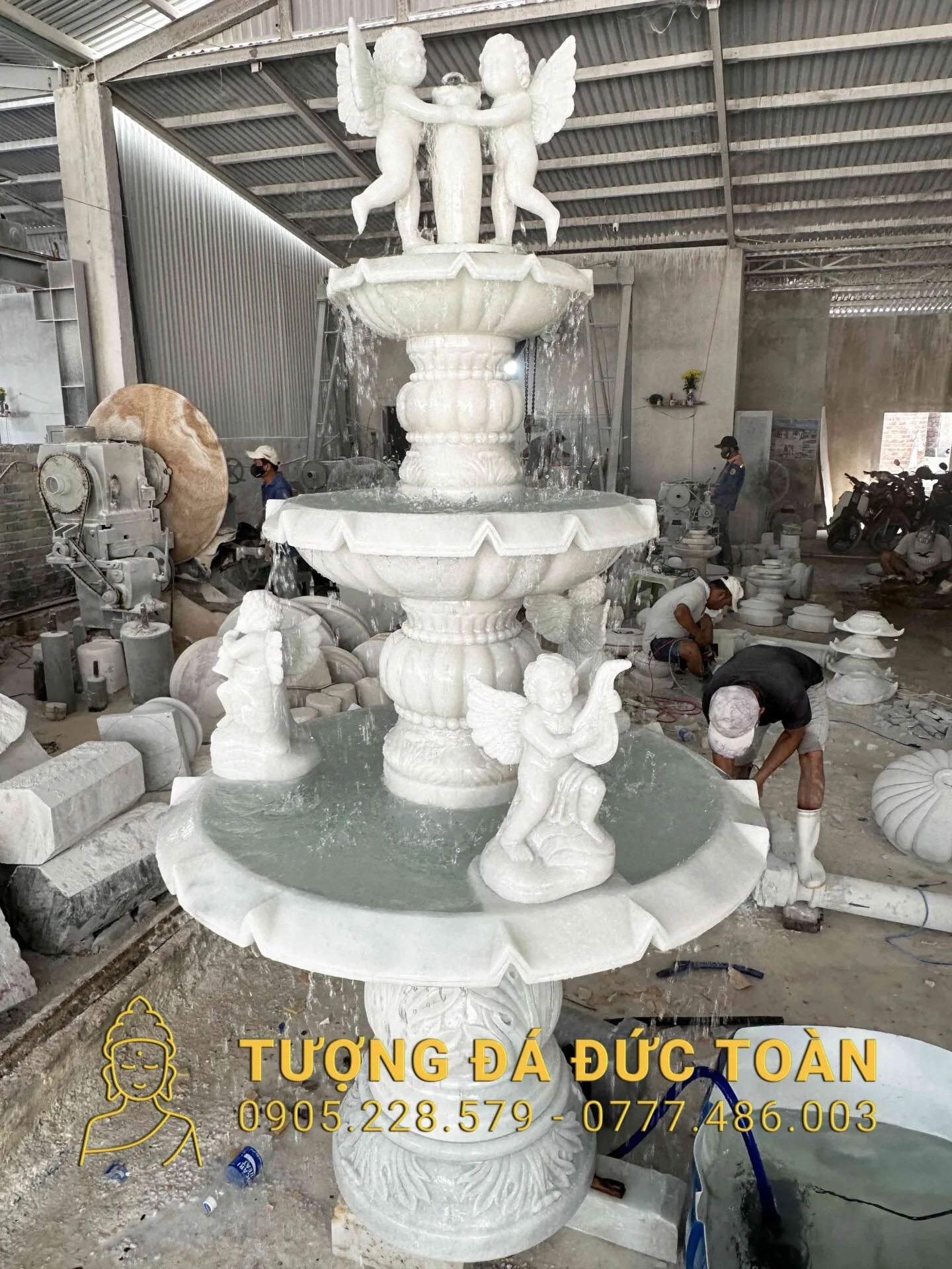 Đài phun nước thiên thần DPN_110 ở góc còn lại