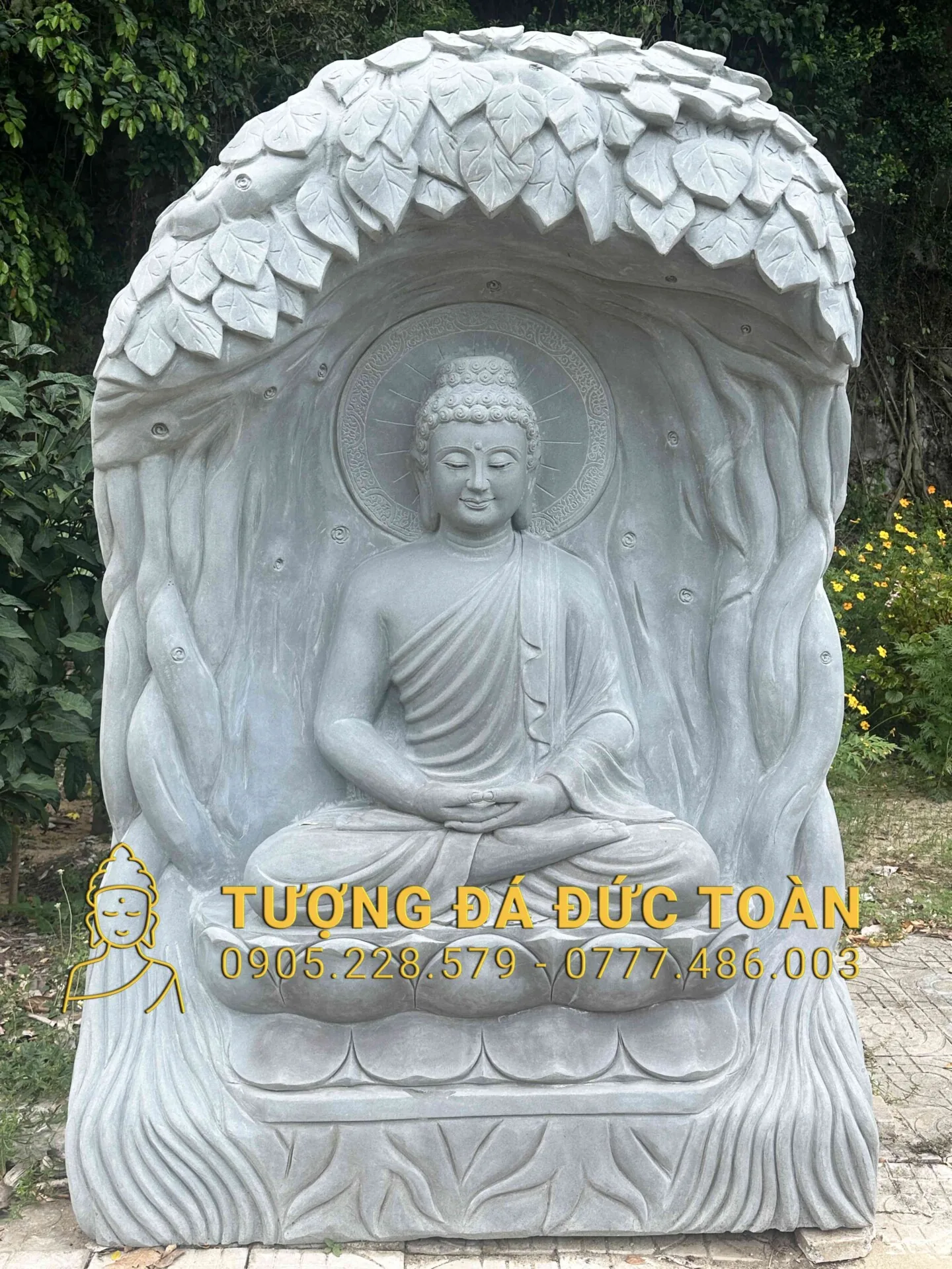 Tượng Phật Thích Ca Đá Sa Thạch Ngồi Dưới Tán Bồ