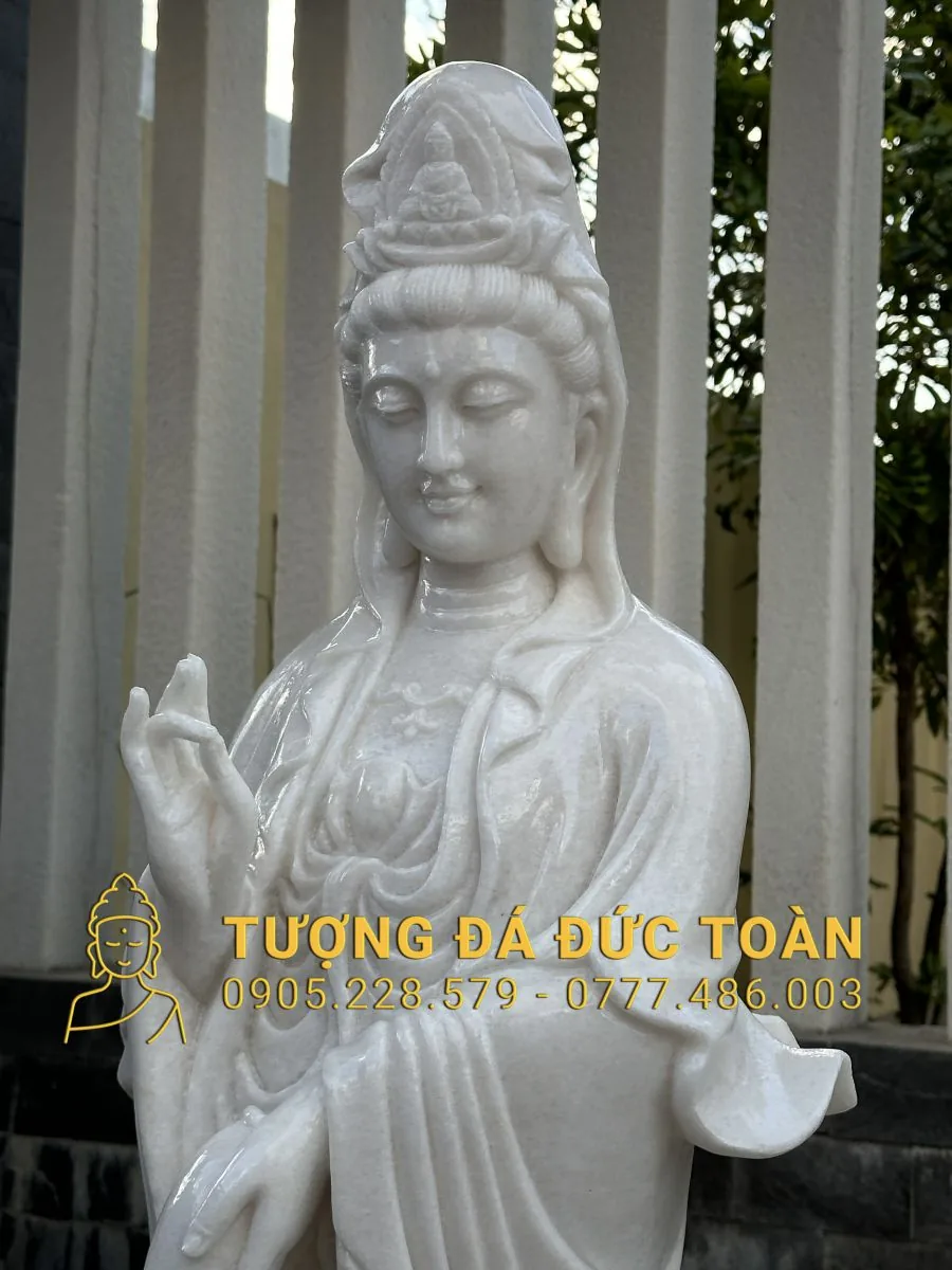 TƯỢNG QUAN ÂM ĐÁ TRẮNG