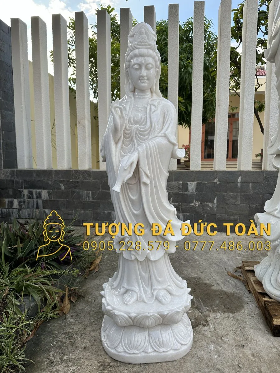 TƯỢNG QUAN ÂM ĐÁ TRẮNG