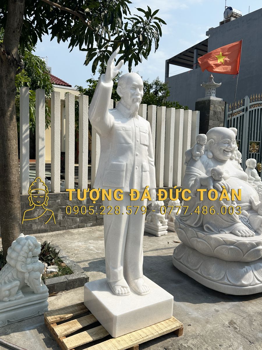 TƯỢNG BÁC HỒ ĐỨNG CAO 2M BH-09 6 32 (3)