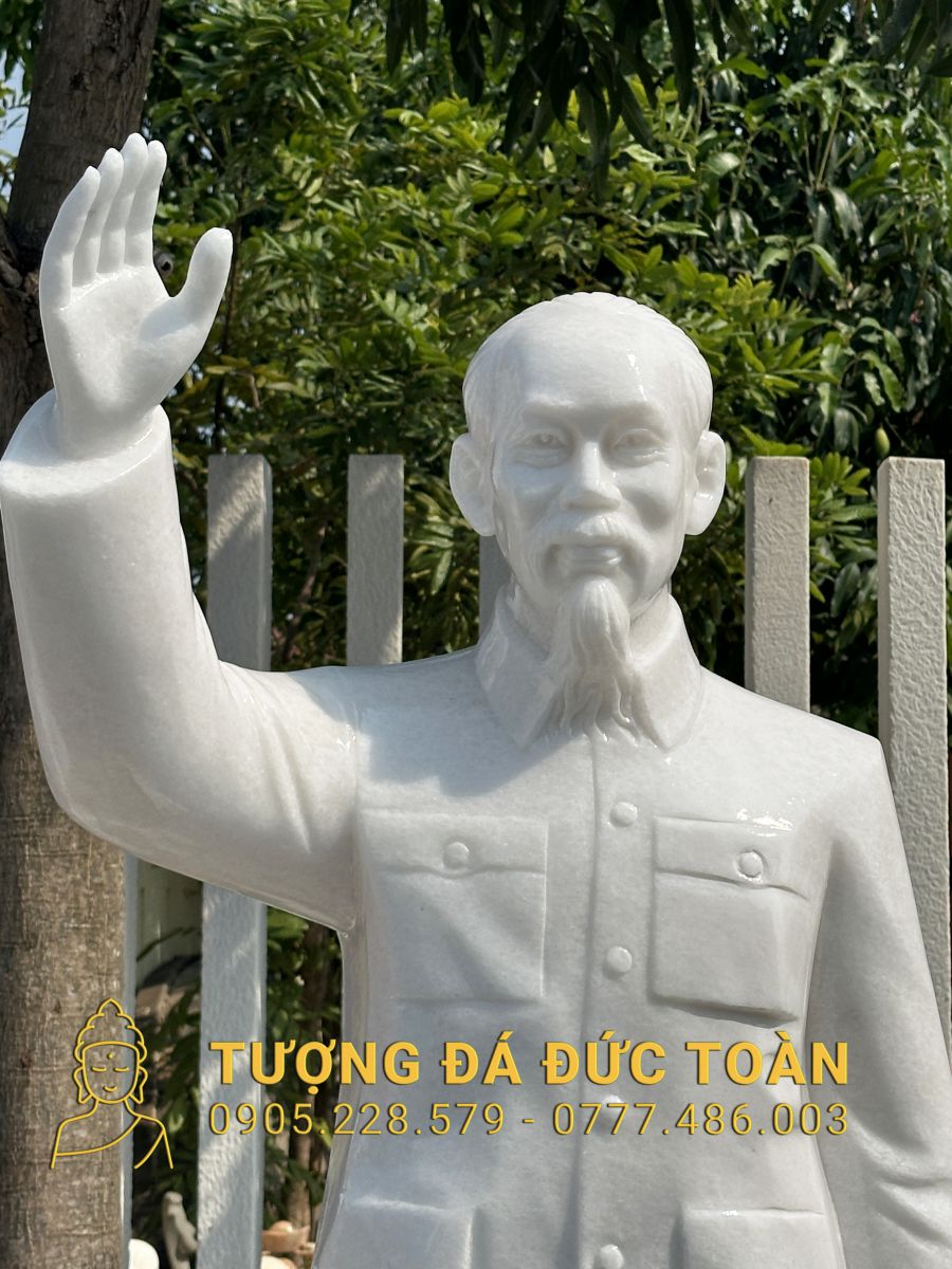 TƯỢNG BÁC HỒ ĐỨNG CAO 2M BH-09 15 32 (5)