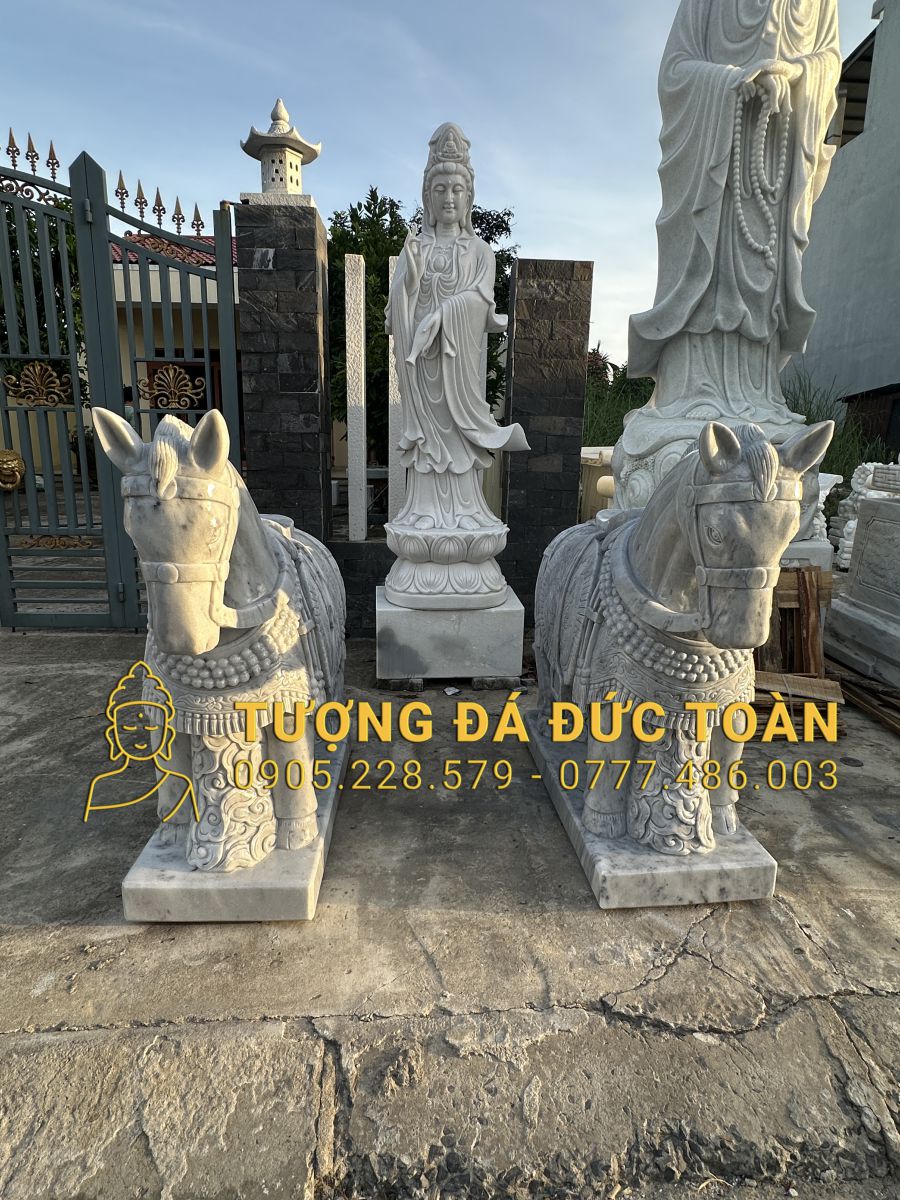 TƯỢNG NGỰA ĐÁ NGUYÊN KHỐI MÀU XÁM ND_20 9 28 (2)