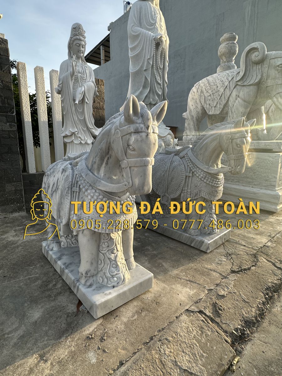 TƯỢNG NGỰA ĐÁ NGUYÊN KHỐI MÀU XÁM ND_20 7 28 (4)