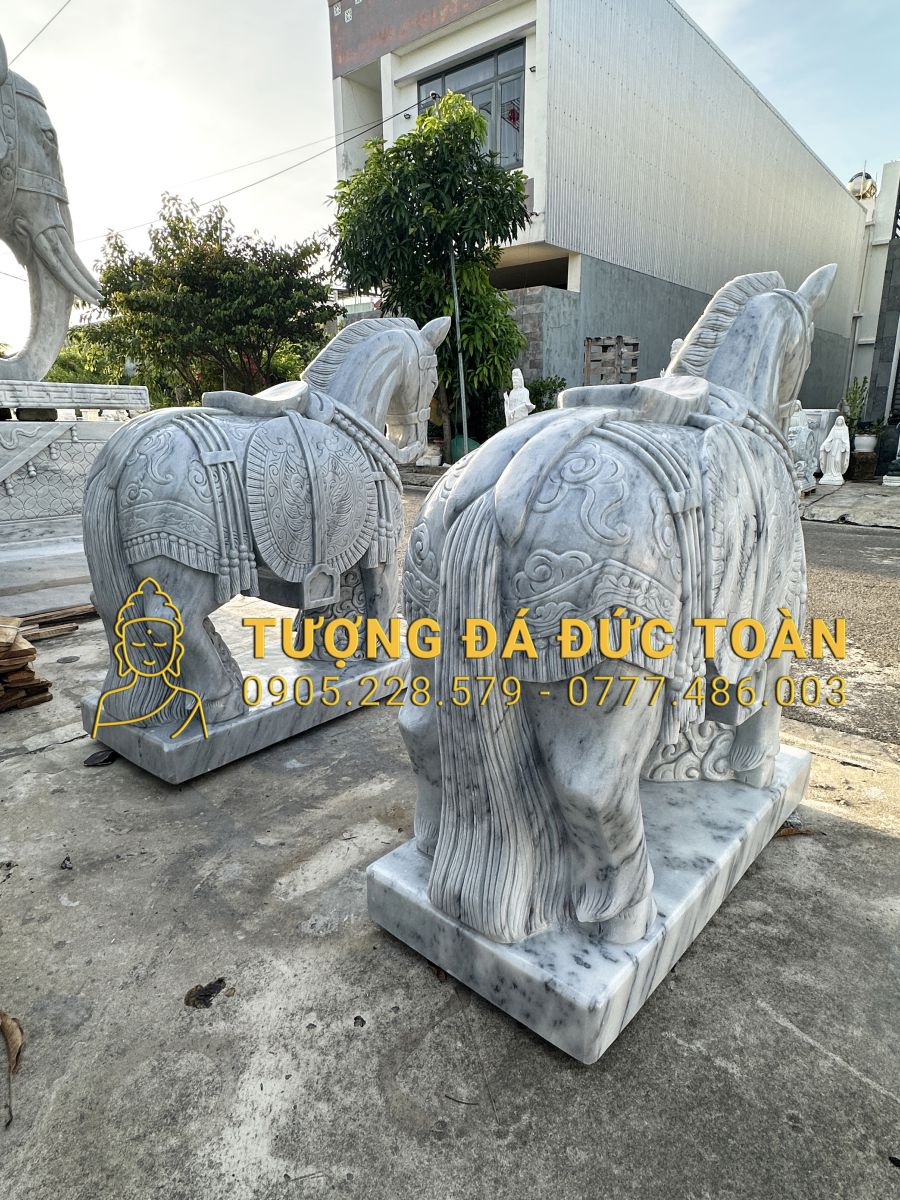 TƯỢNG NGỰA ĐÁ NGUYÊN KHỐI MÀU XÁM ND_20 5 28 (6)