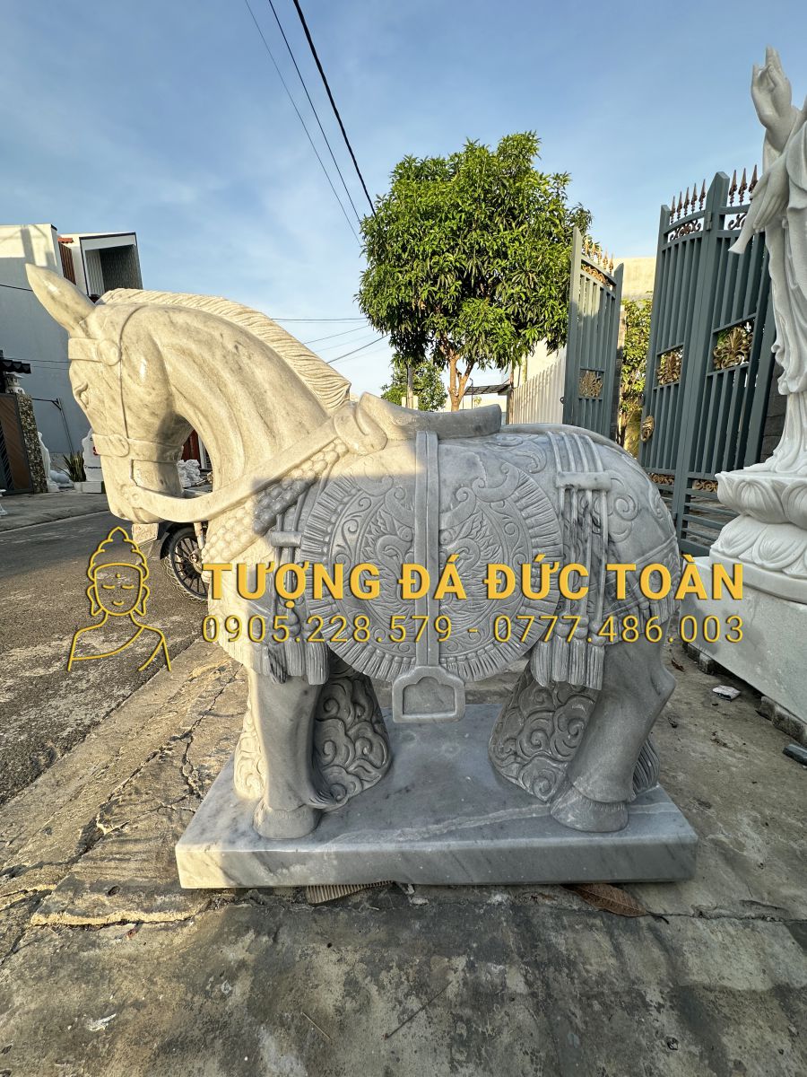 TƯỢNG NGỰA ĐÁ NGUYÊN KHỐI MÀU XÁM ND_20 3 28 (8)