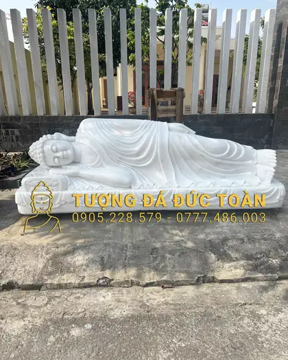 Tượng Phật Nhập Niết Bàn