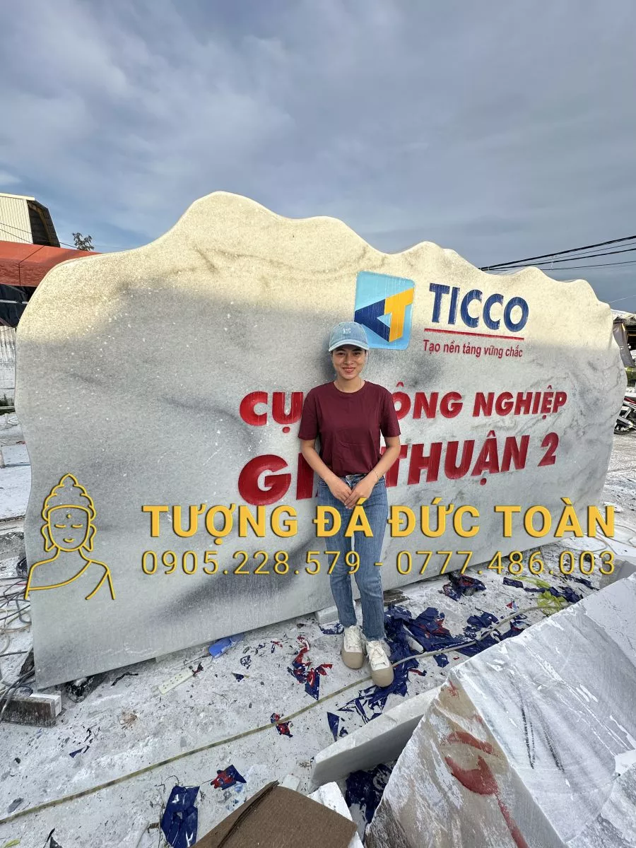 Bảng Hiệu Đá