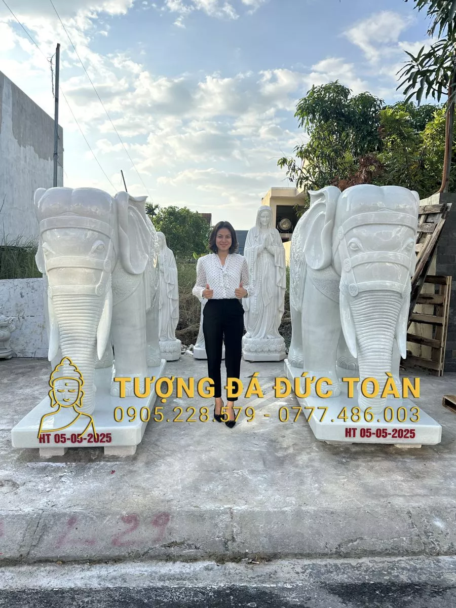 Tượng Voi Đá
