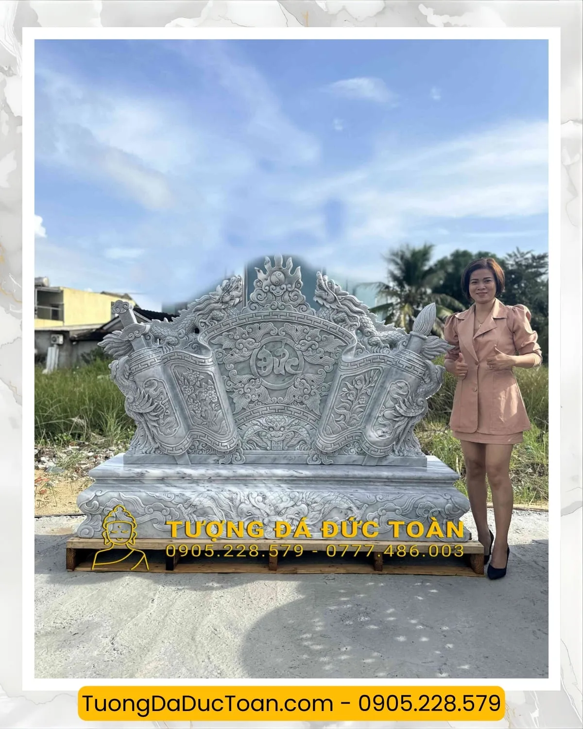 Cuốn Thư Đá (3)