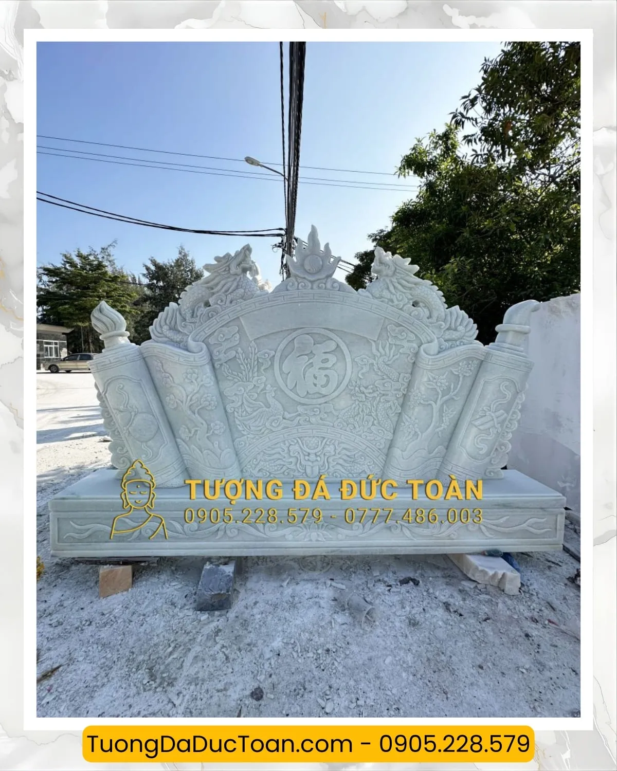 Cuốn Thư Đá (4)