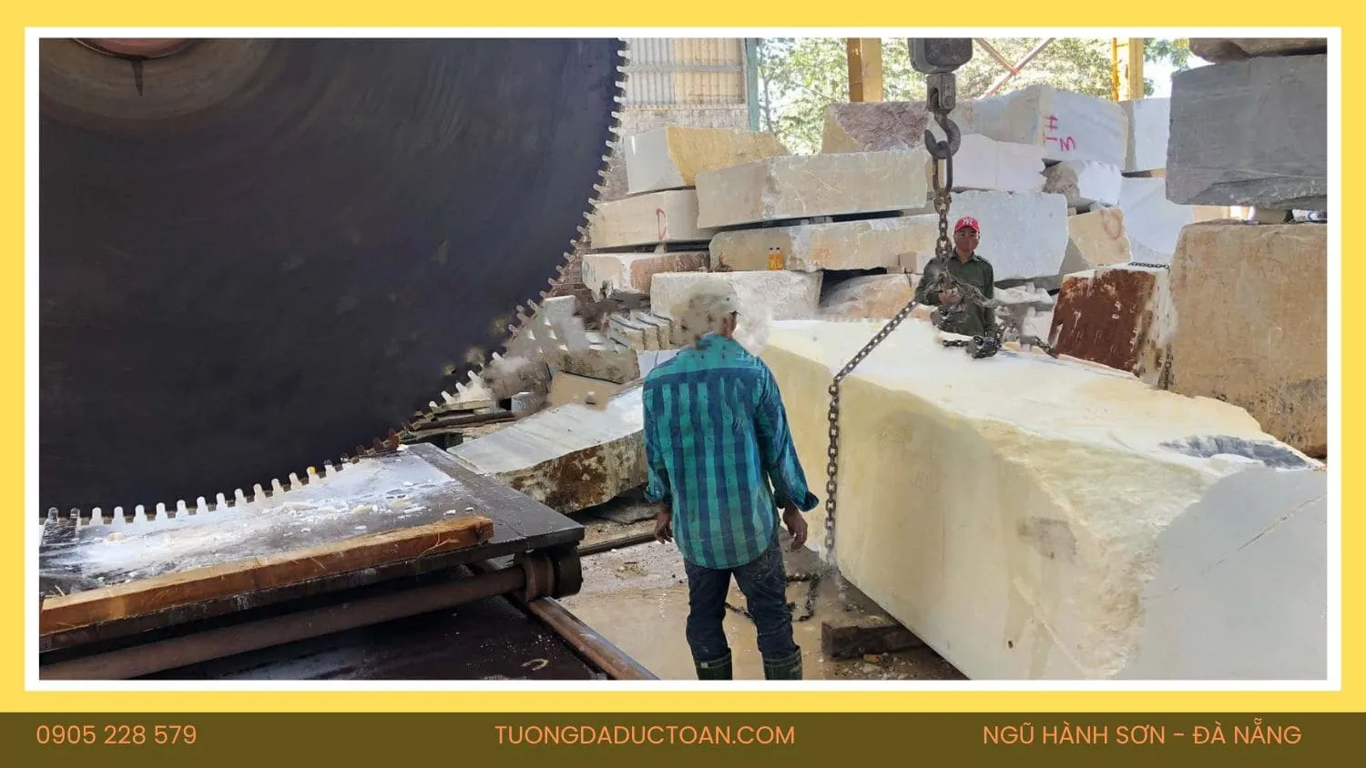 Lựa Chọn Chất Liệu Đá Cẩm Thạch Nguyên Khối Để Tạo Nên Sư Tử Đá   Tại Tượng Đá Đức Toàn (2)