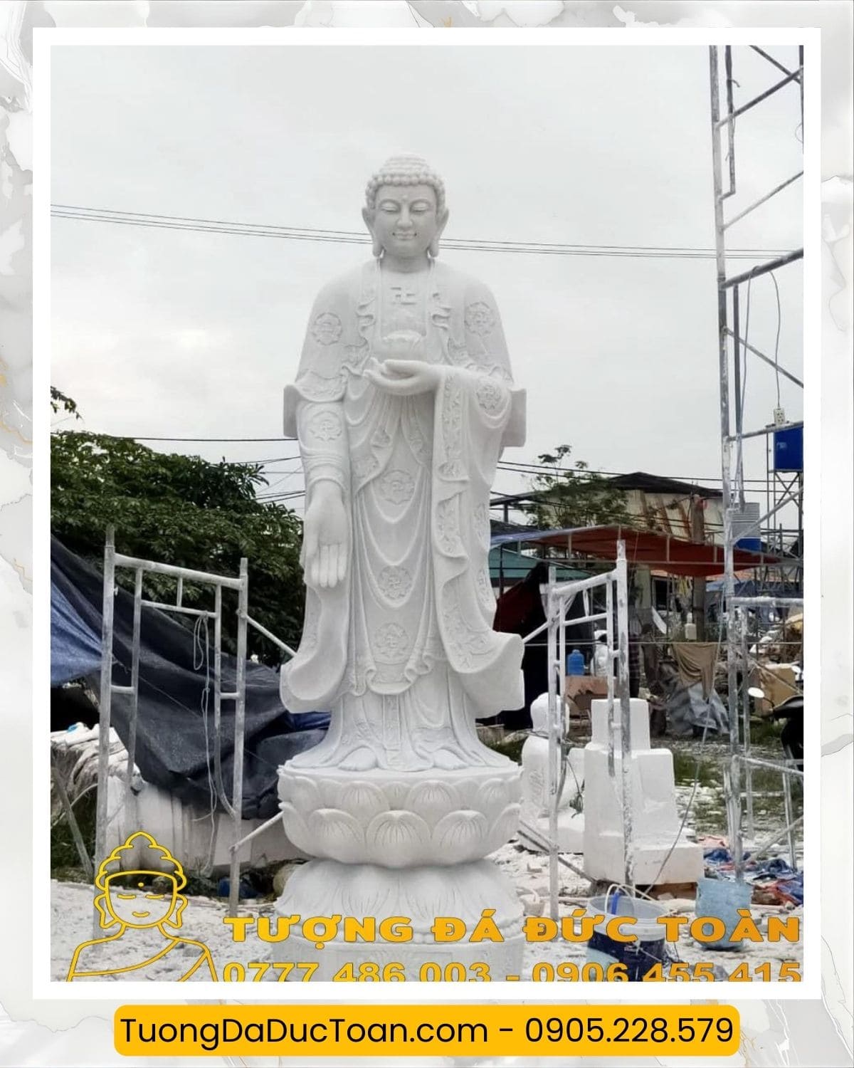 Tượng Phật A Di Đà đá Non Nước