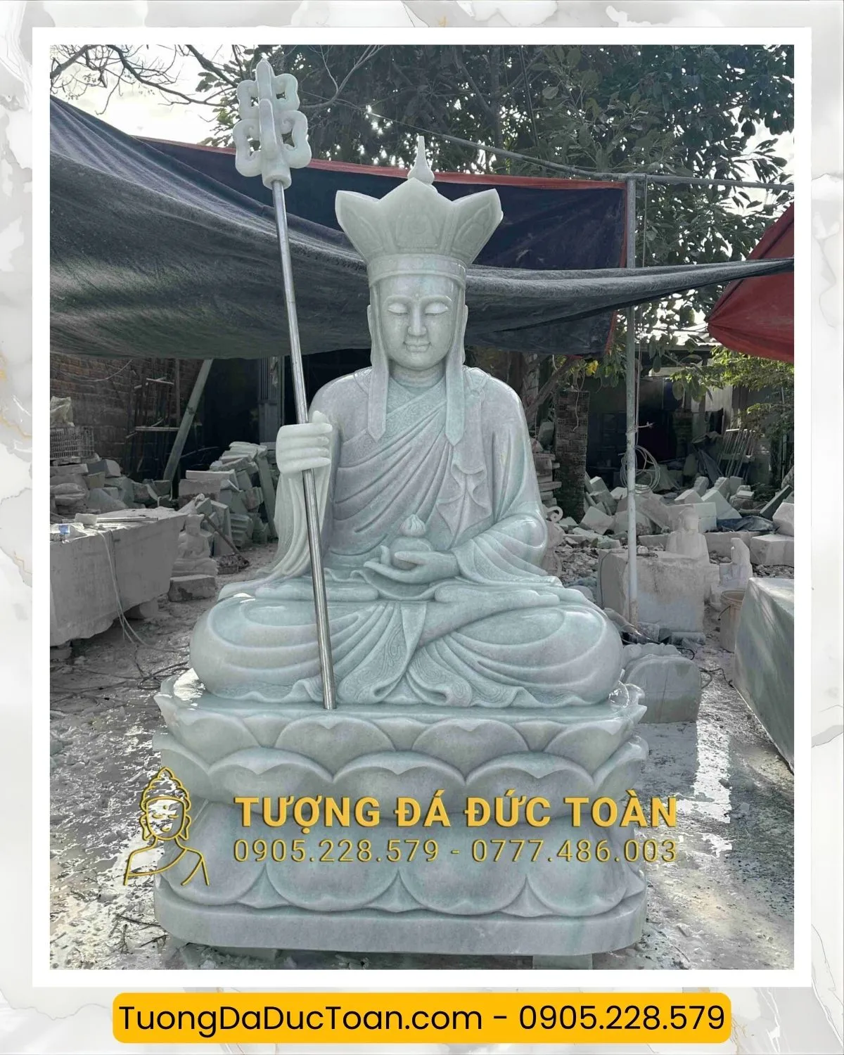 Tượng Địa Tạng Vương Bồ Tát ngồi đá Non Nước đẹp.