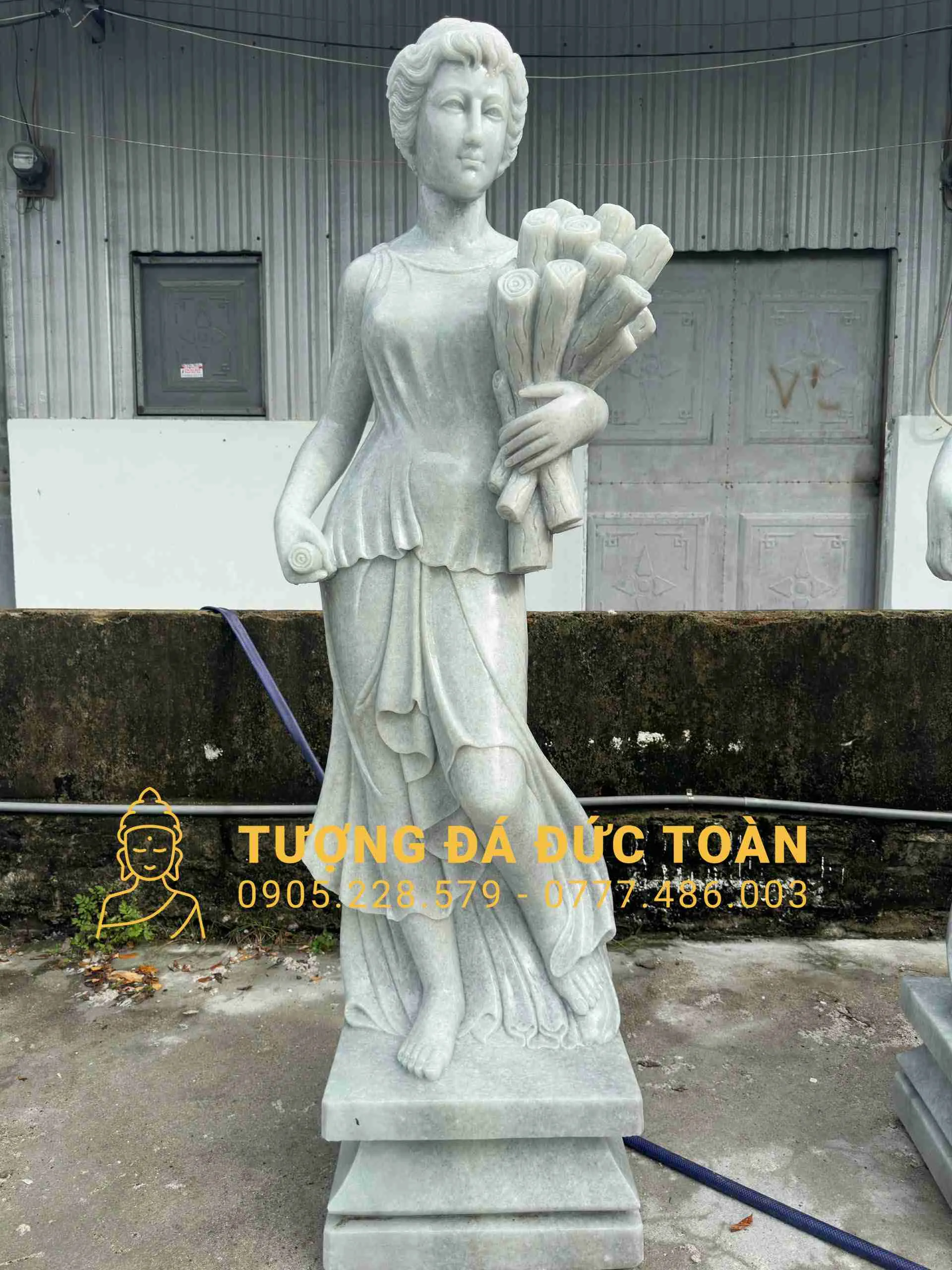 TƯỢNG CÔ GÁI ĐÁ CẨM THẠCH TRẮNG NGUYÊN KHỐI ĐẸP.