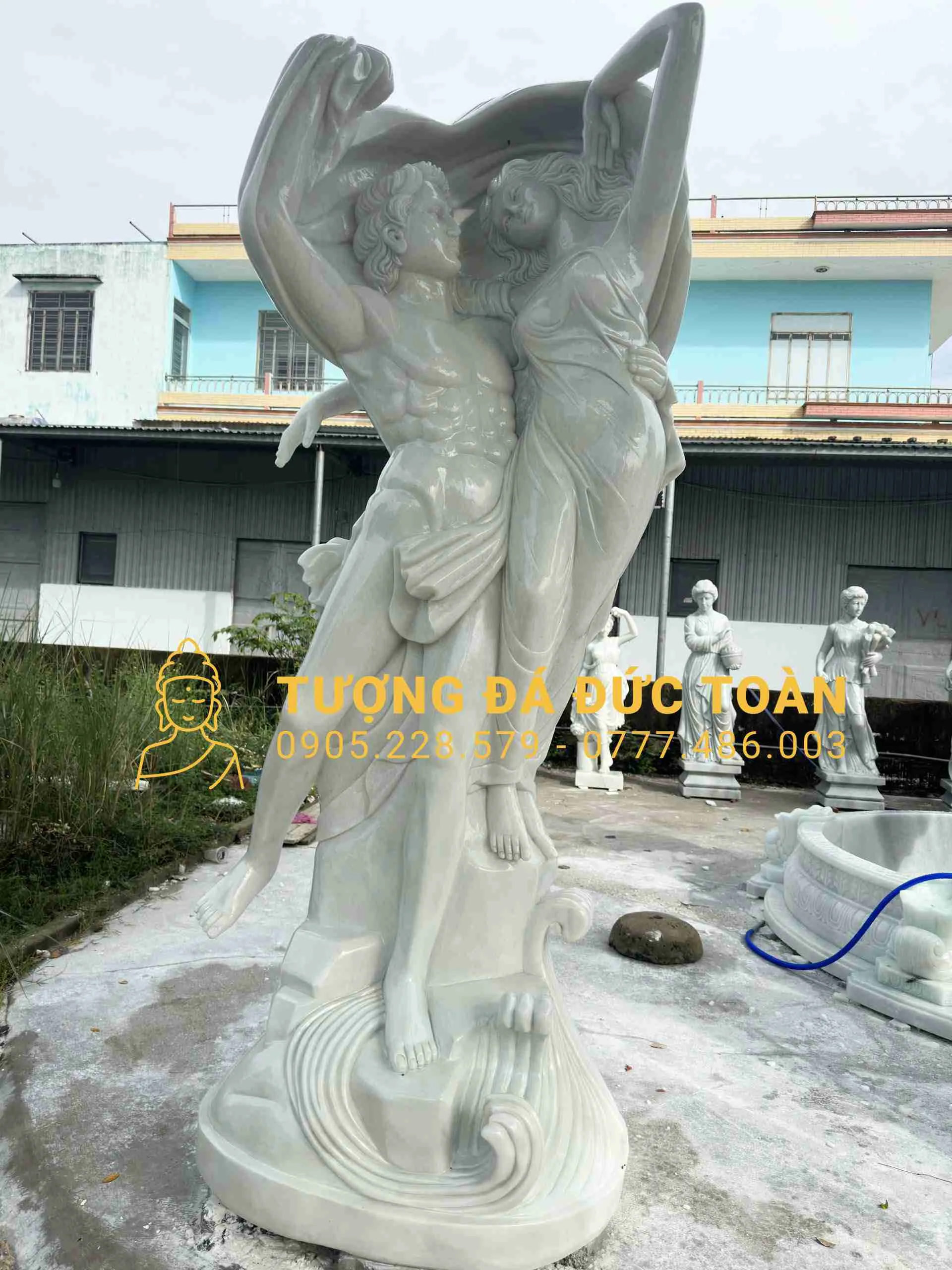 Tượng Thiên Thần Cao 3m Đá Cẩm Thạch Trắng Nguyên Khối: Kiệt Tác Điêu Khắc Tâm Linh