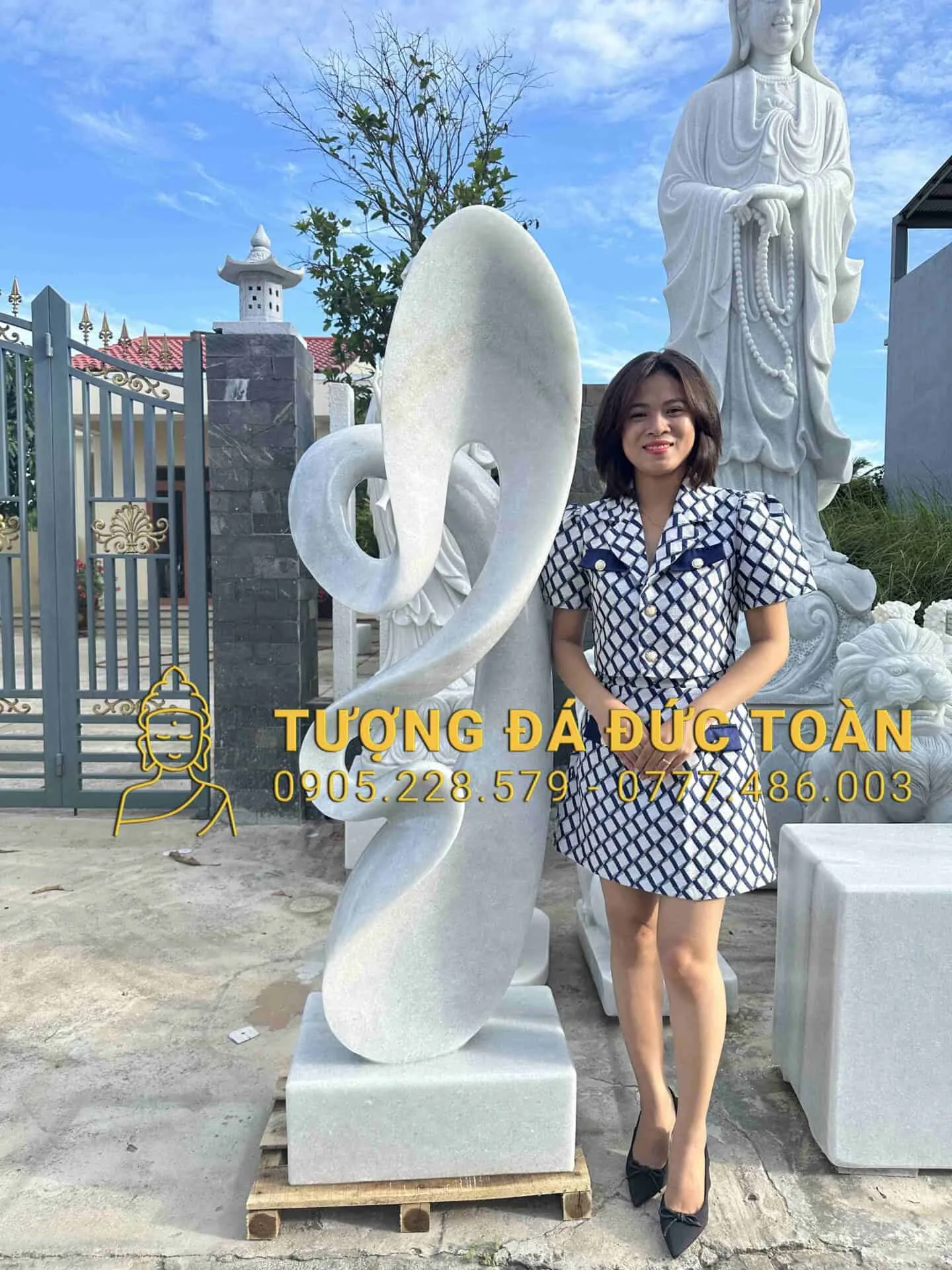 Tượng Nghệ Thuật Đá Trắng Cao 1,8m NT_83 – Kiệt Tác Điêu Khắc Đương Đại & Đẳng Cấp