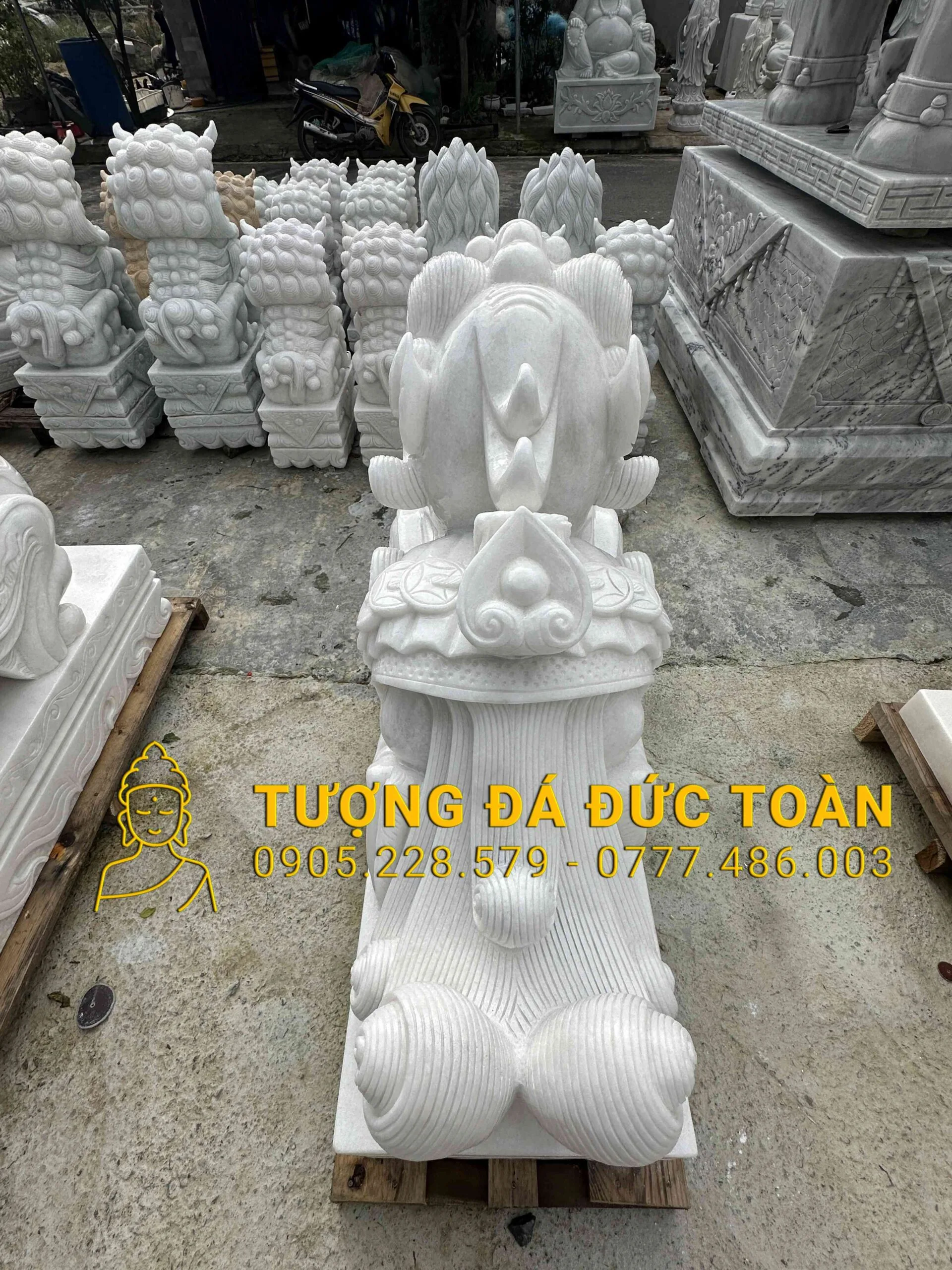 Tỳ Hưu trấn cổng nhìn gần từ bộ ảnh live