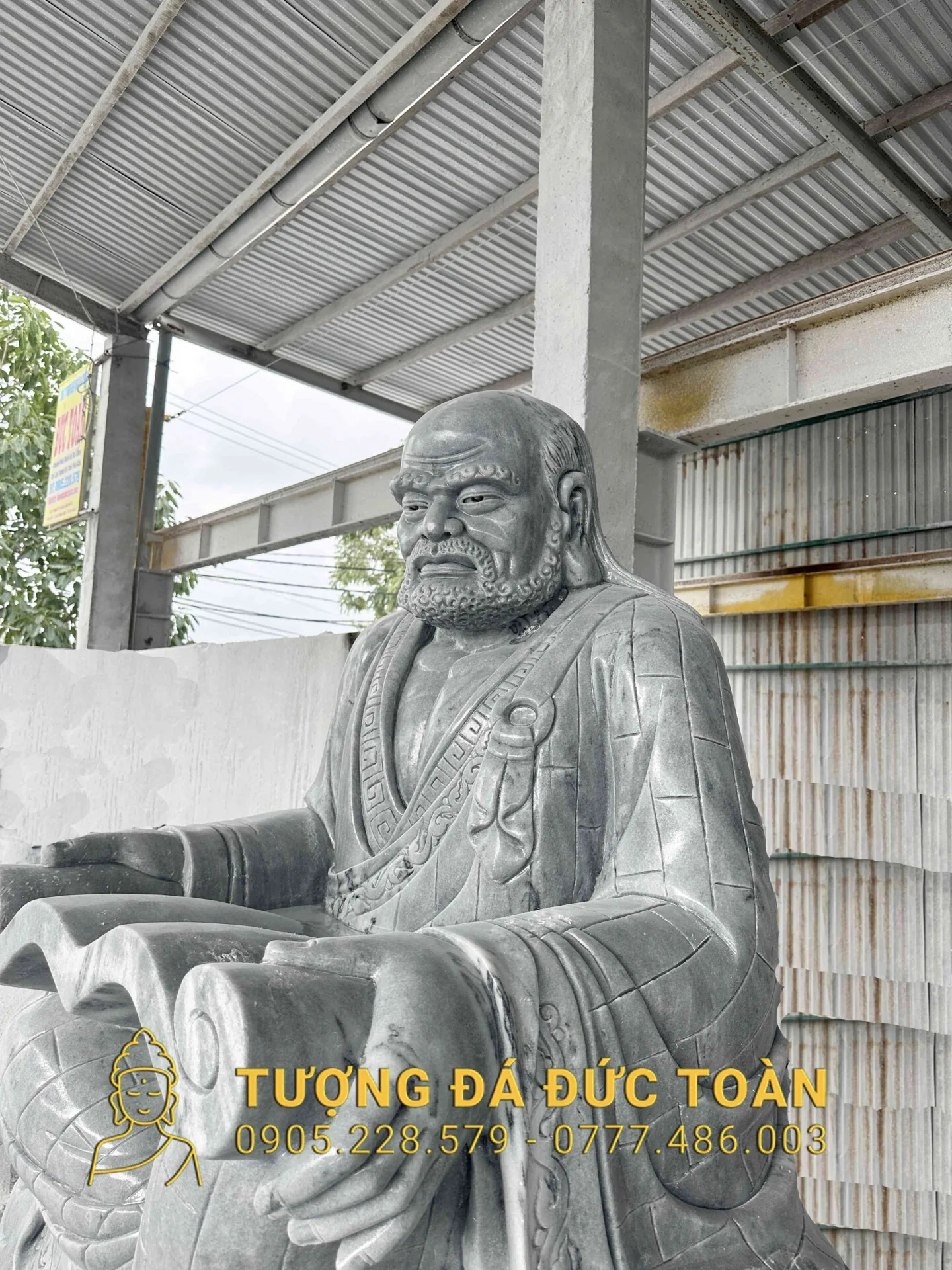 Góc nhìn phụ