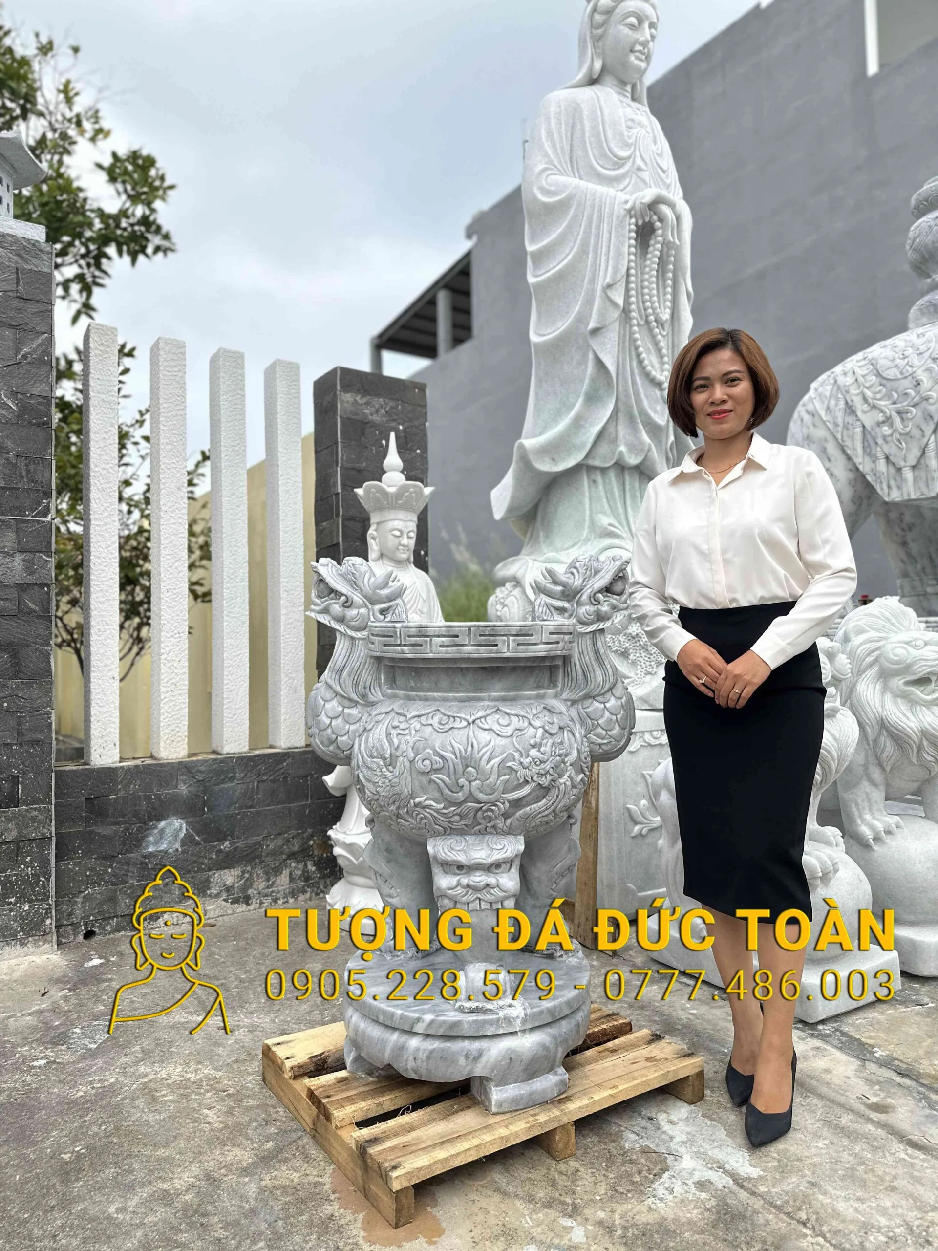 Lư Hương Đá Cẩm Thạch Xám Tự Nhiên – Vật Phẩm Thờ Cúng Uy Nghiêm & Chuẩn Phong Thủy