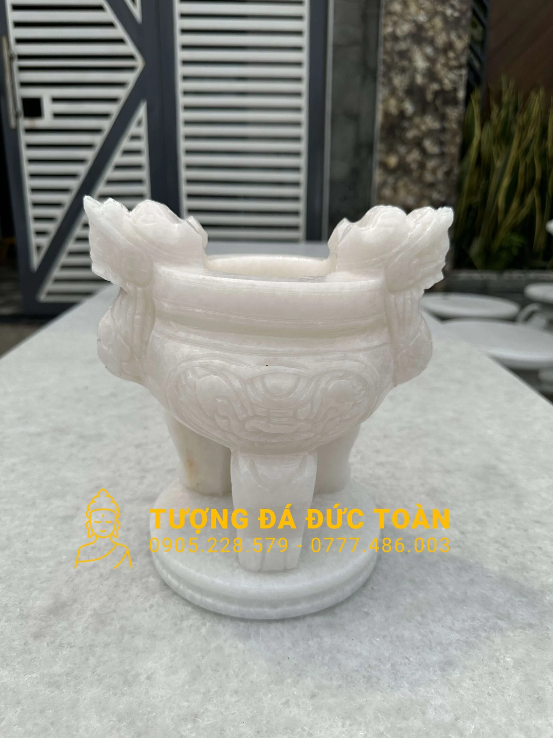Lư Hương Rồng Đá Cẩm Thạch Trắng Để Mộ – Uy Nghiêm & Linh Thiêng
