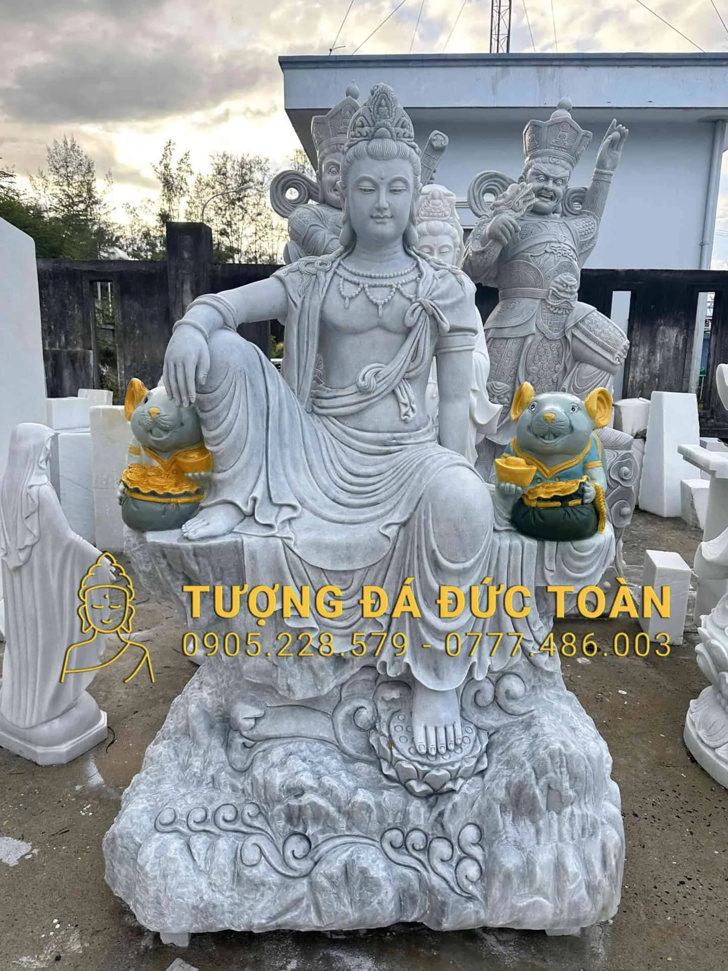 TƯỢNG QUÁN TỰ TẠI BẰNG ĐÁ XÁM CAO 2M QTT_27