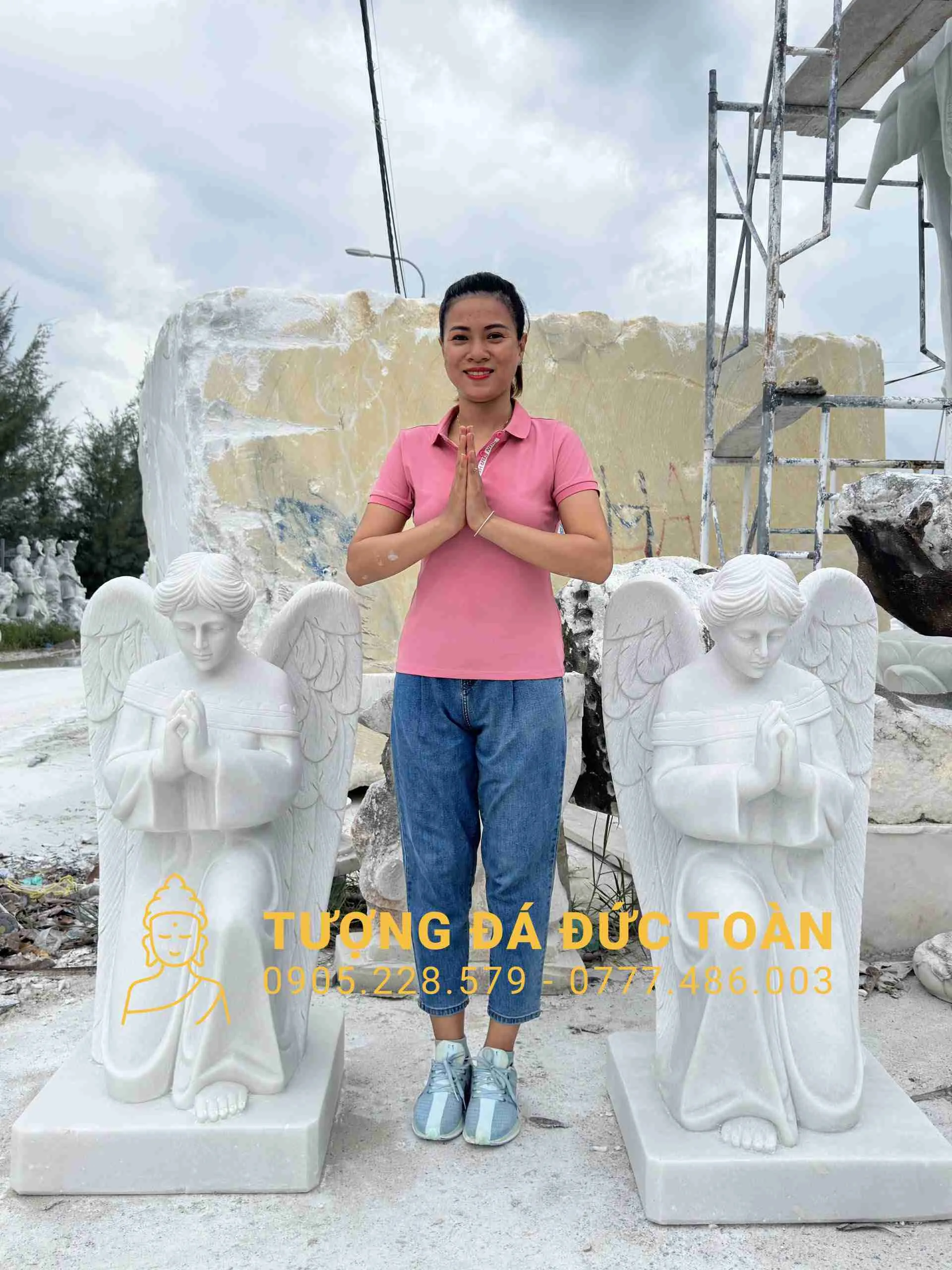 Cặp Đôi Tượng Thiên Thần Cao 1m2 Đá Cẩm Thạch Trắng: Biểu Tượng Của Sự Thuần Khiết & Bảo Hộ