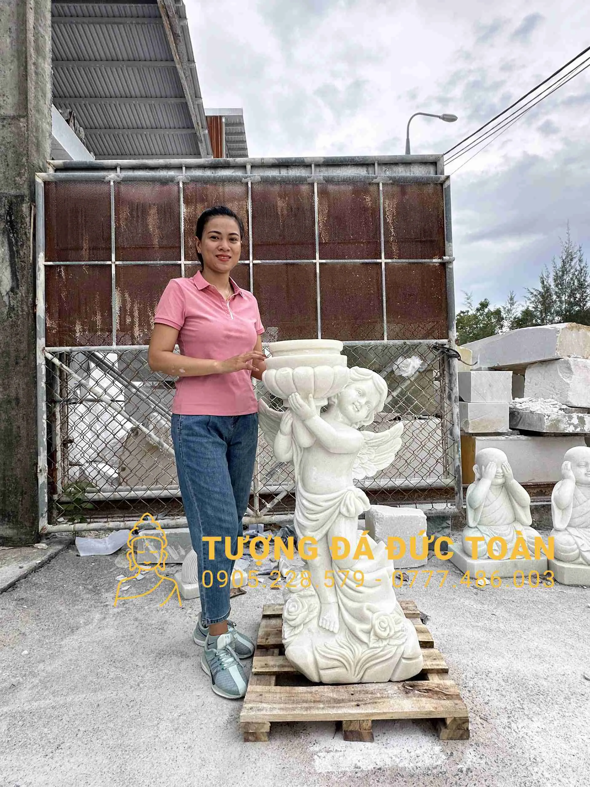 TƯỢNG THIÊN THẦN ĐÁ TRẮNG NGUYÊN KHỐI.