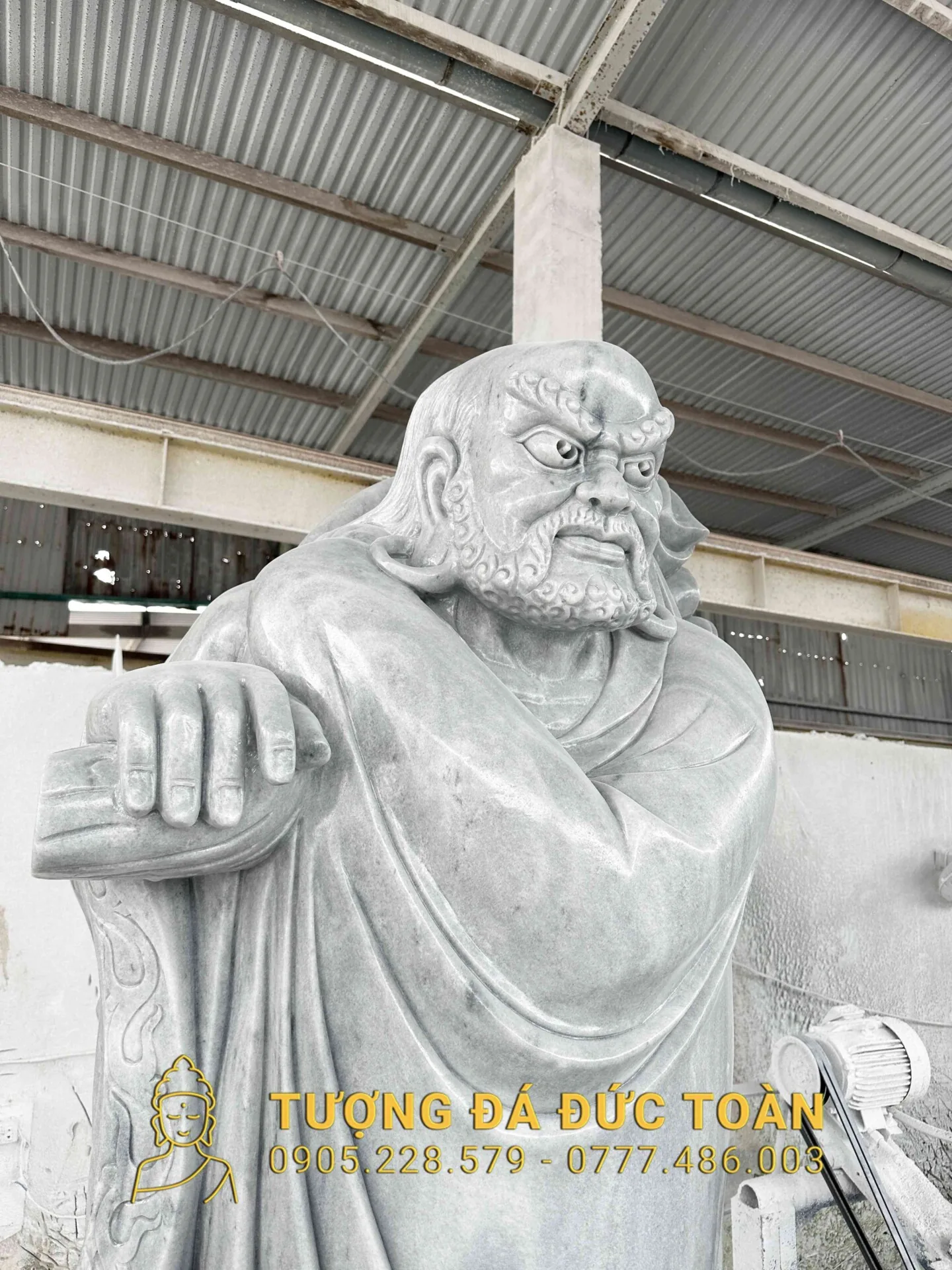 Góc nhìn phụ