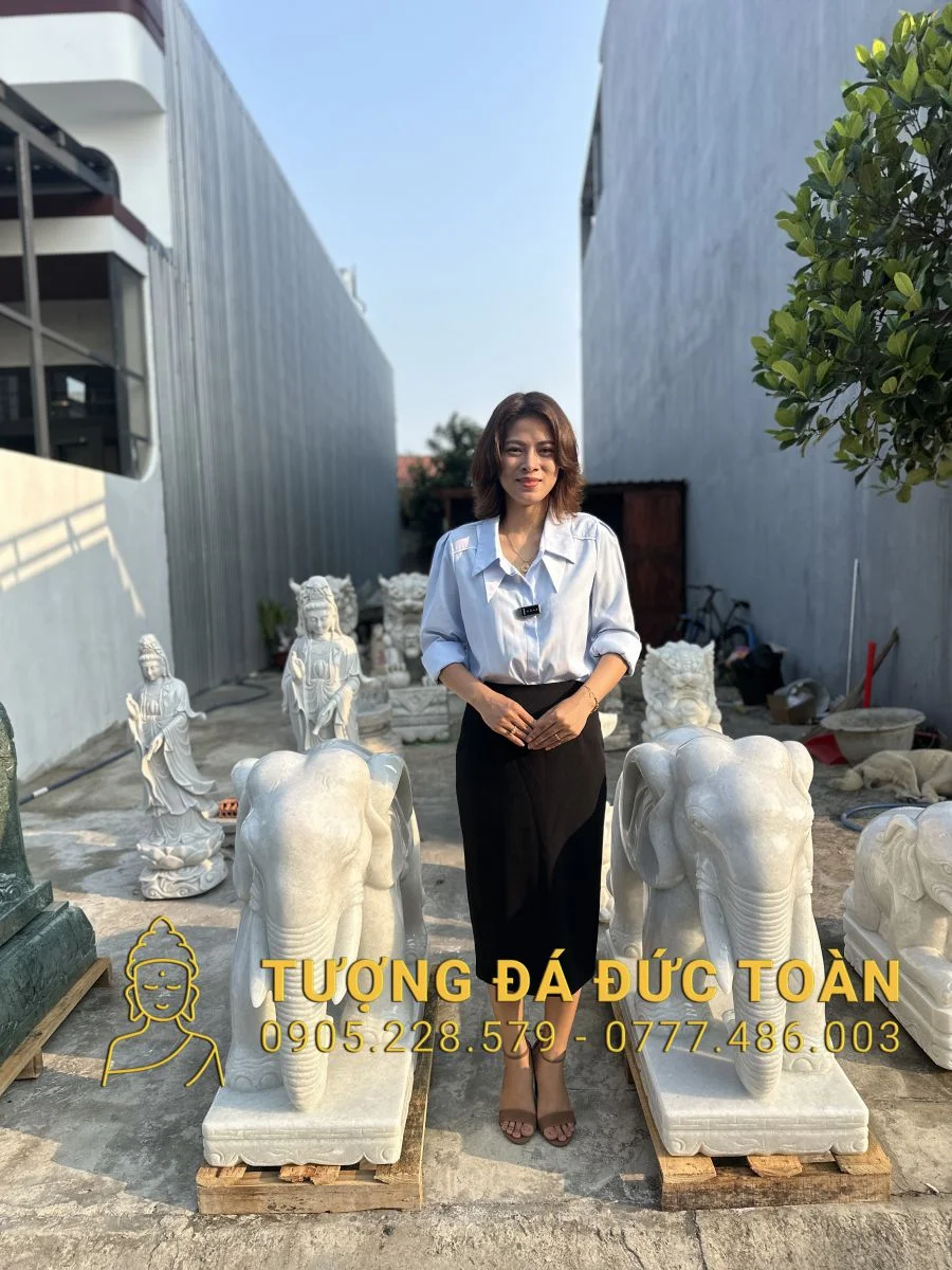 Tương Voi đá cẩm thạch trắng nguyên khối cao 0,8m