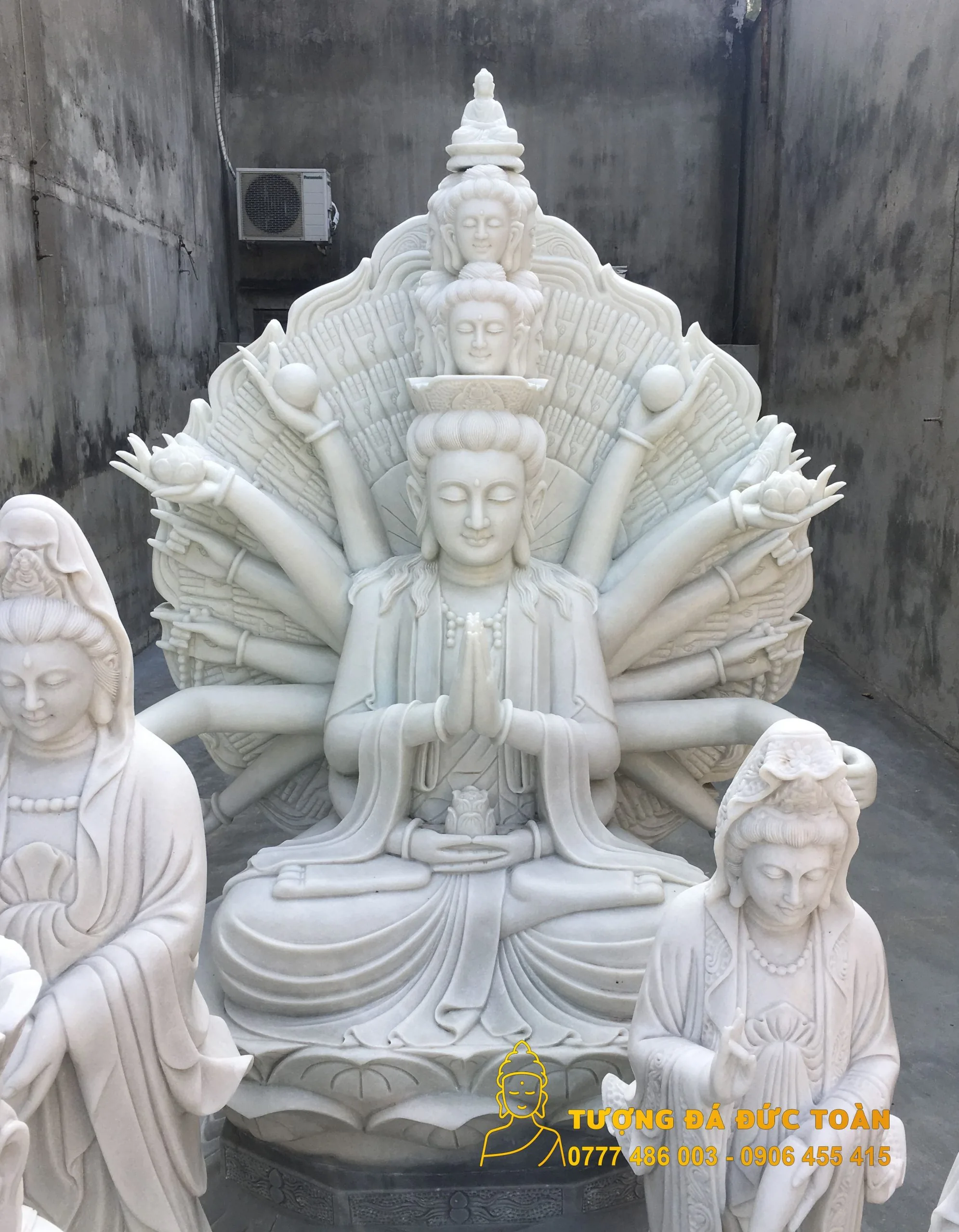 Tượng Quan Âm Nghìn Mắt Nghìn Tay đá cẩm thạch giá rẻ
