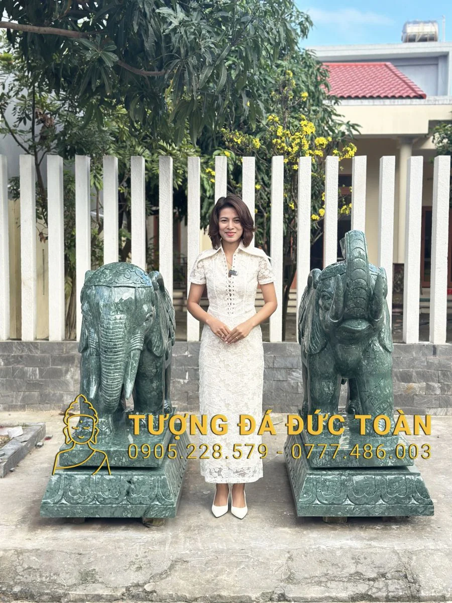 TƯỢNG VOI ĐÁ NGỌC ẤN ĐỘ XANH XẪM MẪU ĐẸP CAO 1,2M