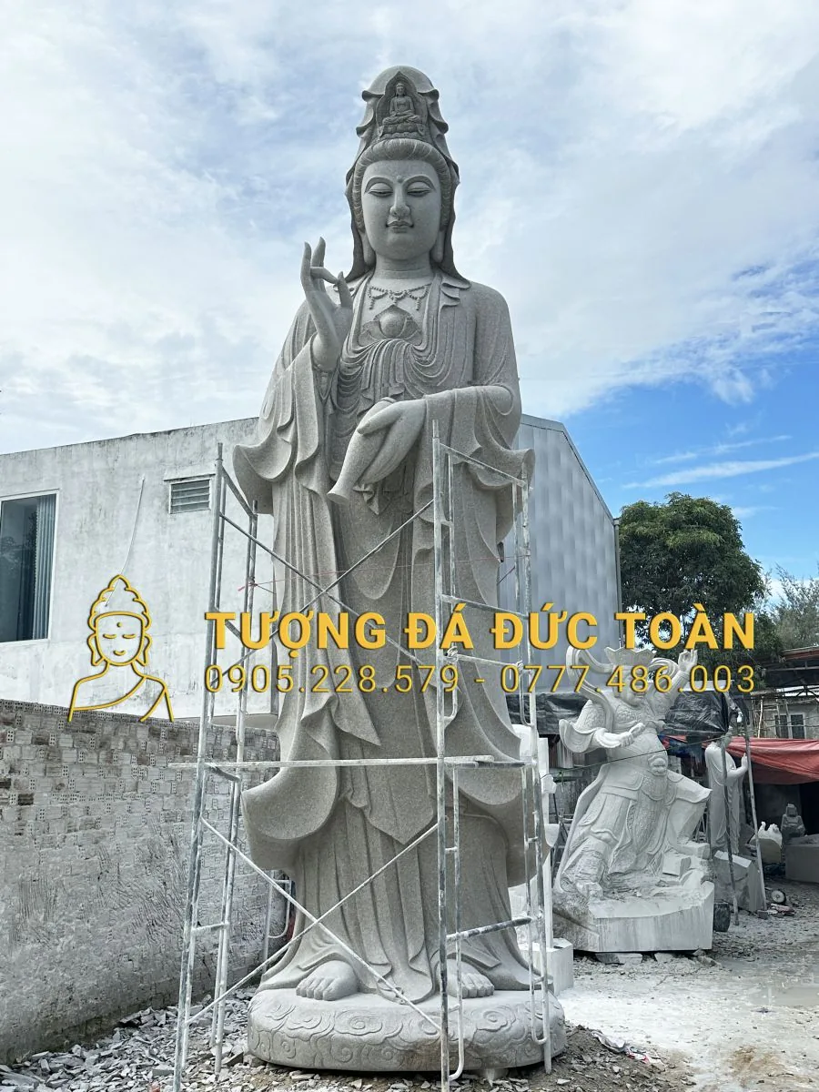 TƯỢNG PHẬT QUAN ÂM CAO 7M KÈM ĐẾ 2M ĐÁ GRANNIT QA_45